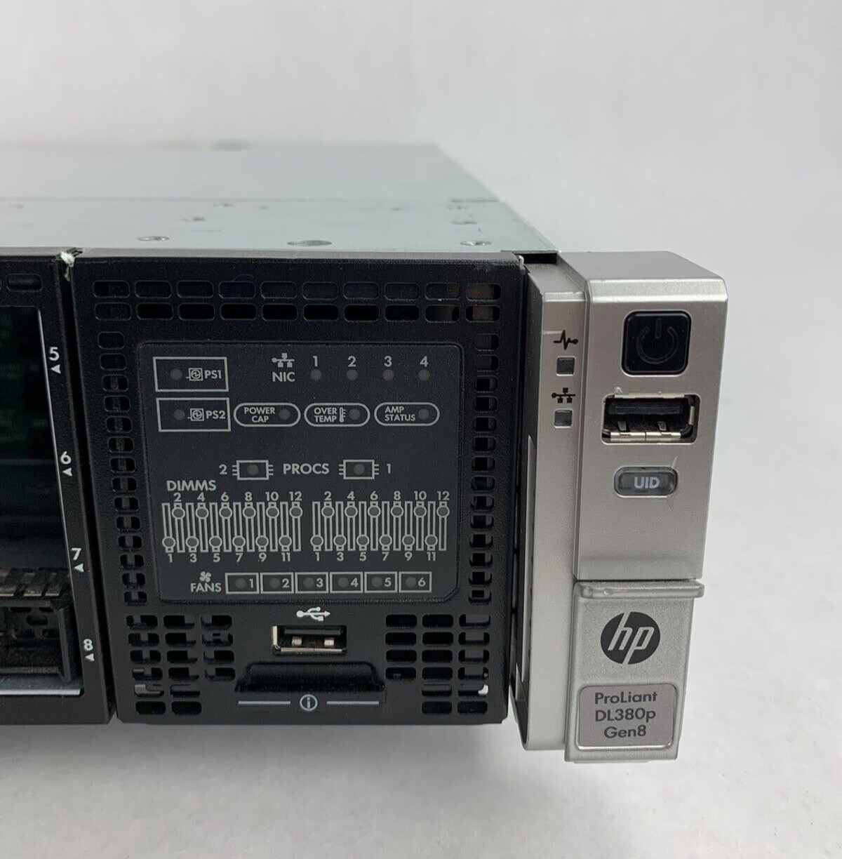 HP ProLiant DL380p Gen 8 2x E5-2609 2.4 GHz 32 GB RAM NO HDD NO OS