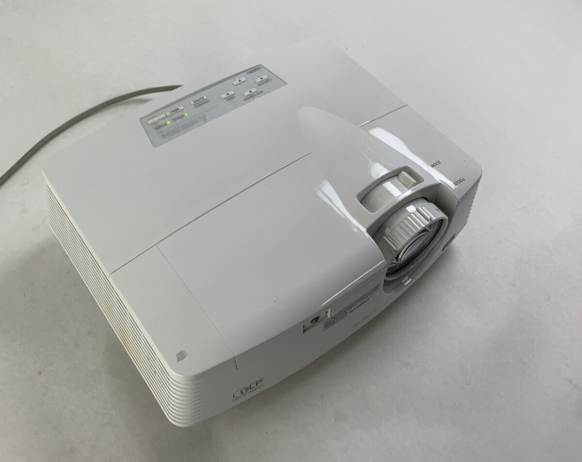 Mitsubishi XD600U Projector