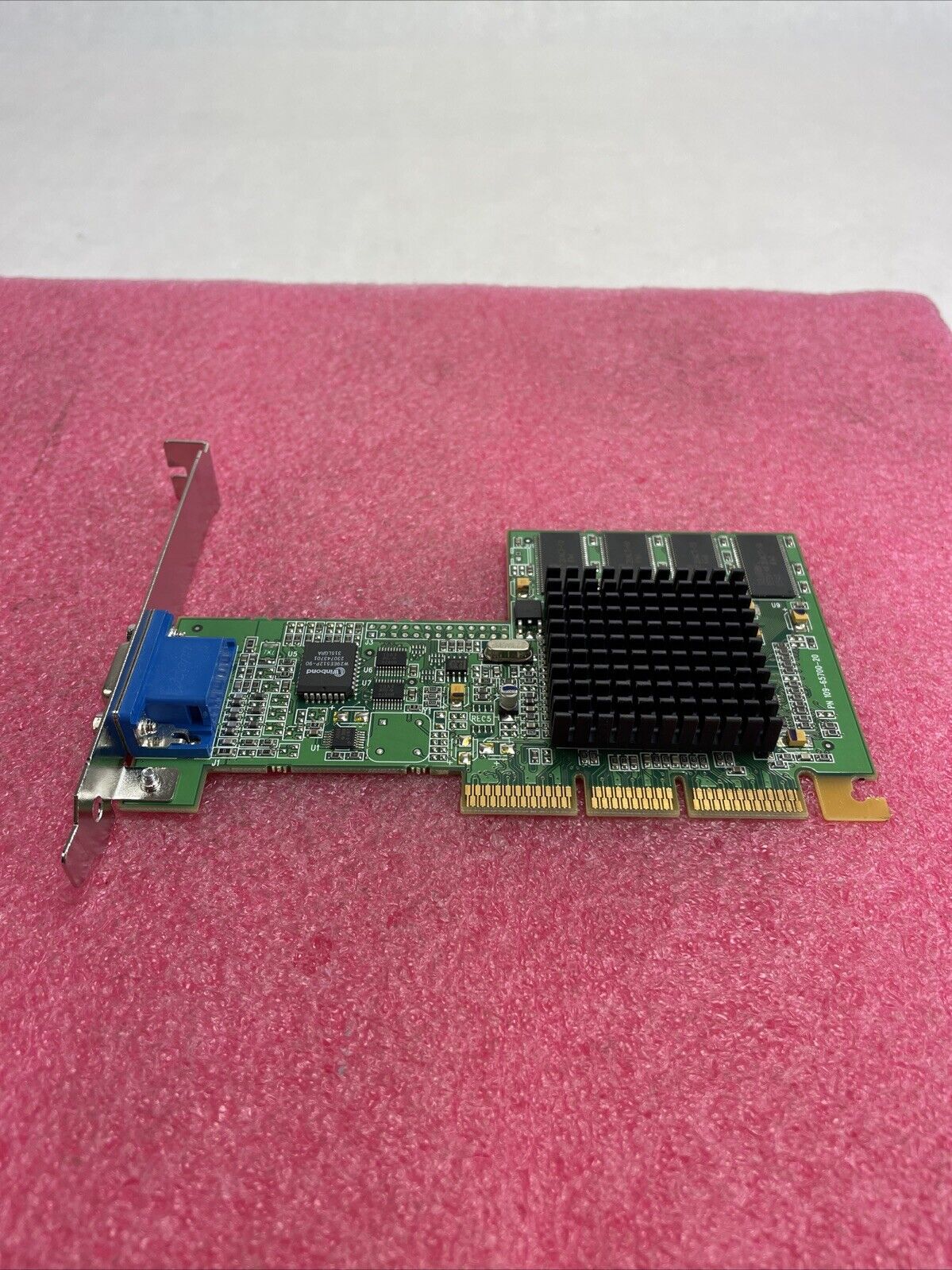 ATI Technology 109-65700-20 AGP 32MB Video Card w/Driver CD