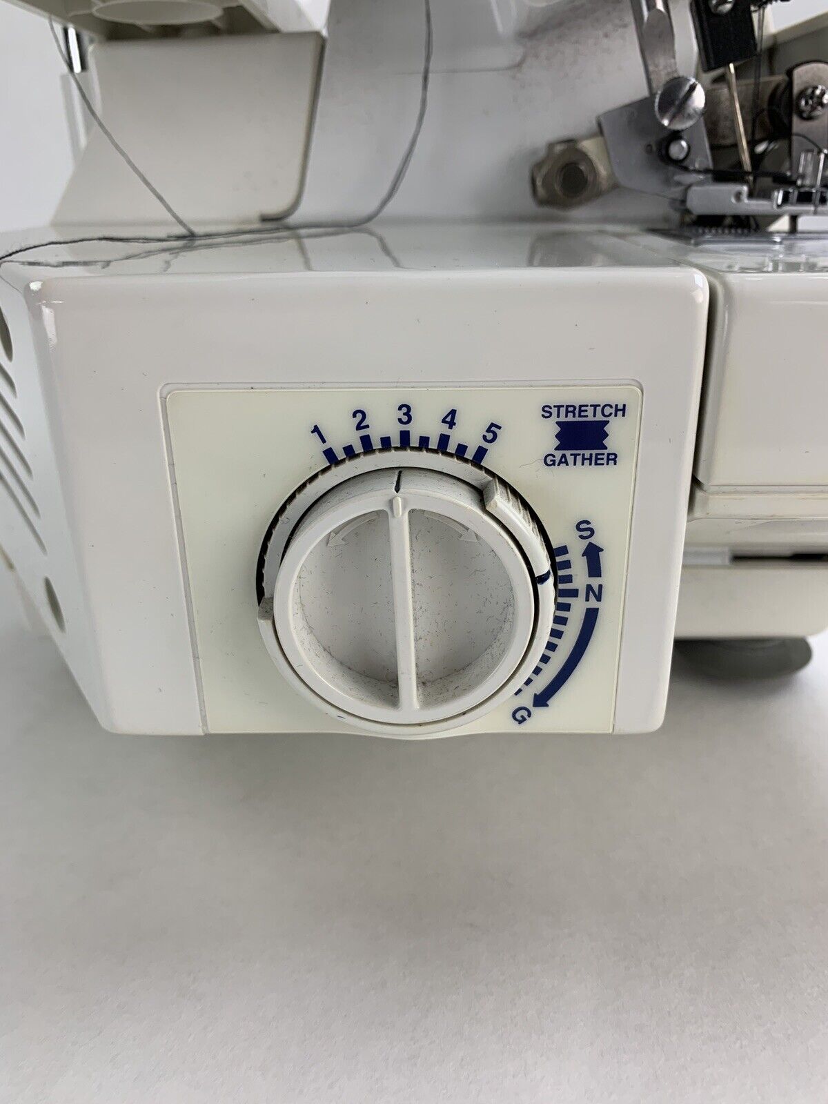 White Superlock W2500 Sewing Machine No Power Cord Untested