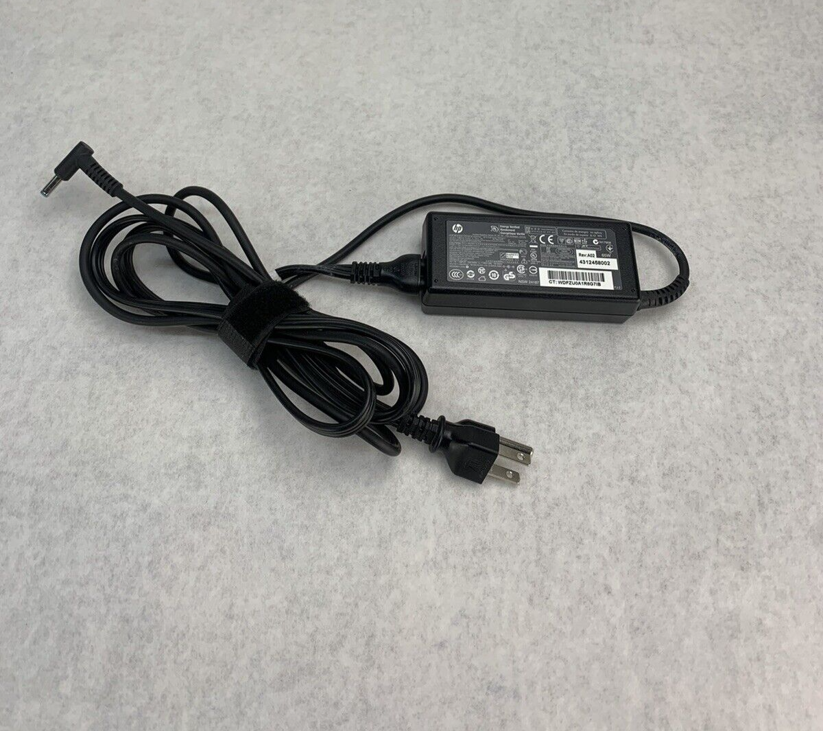 Lof of 5 HP AC Adapter Power Supply 709985-001