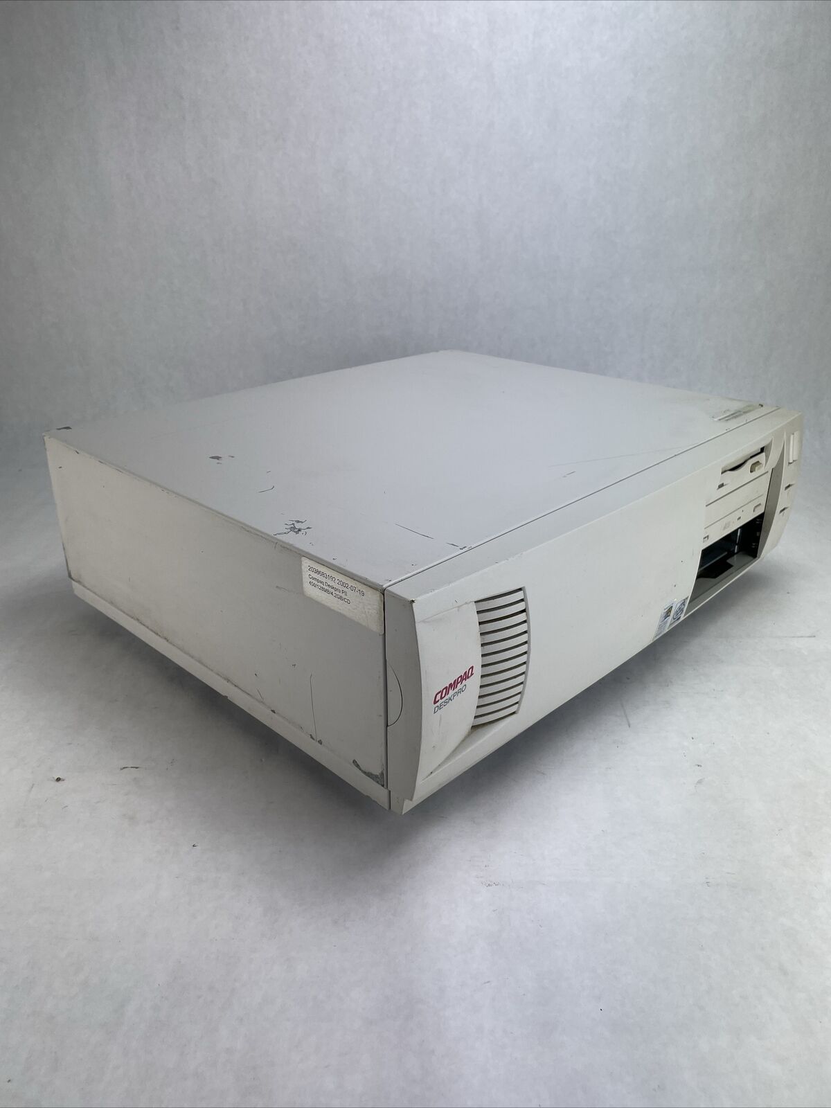 Compaq DeskPro P600 DT Intel Pentium II 450 MHz 256 MB No HDD No OS