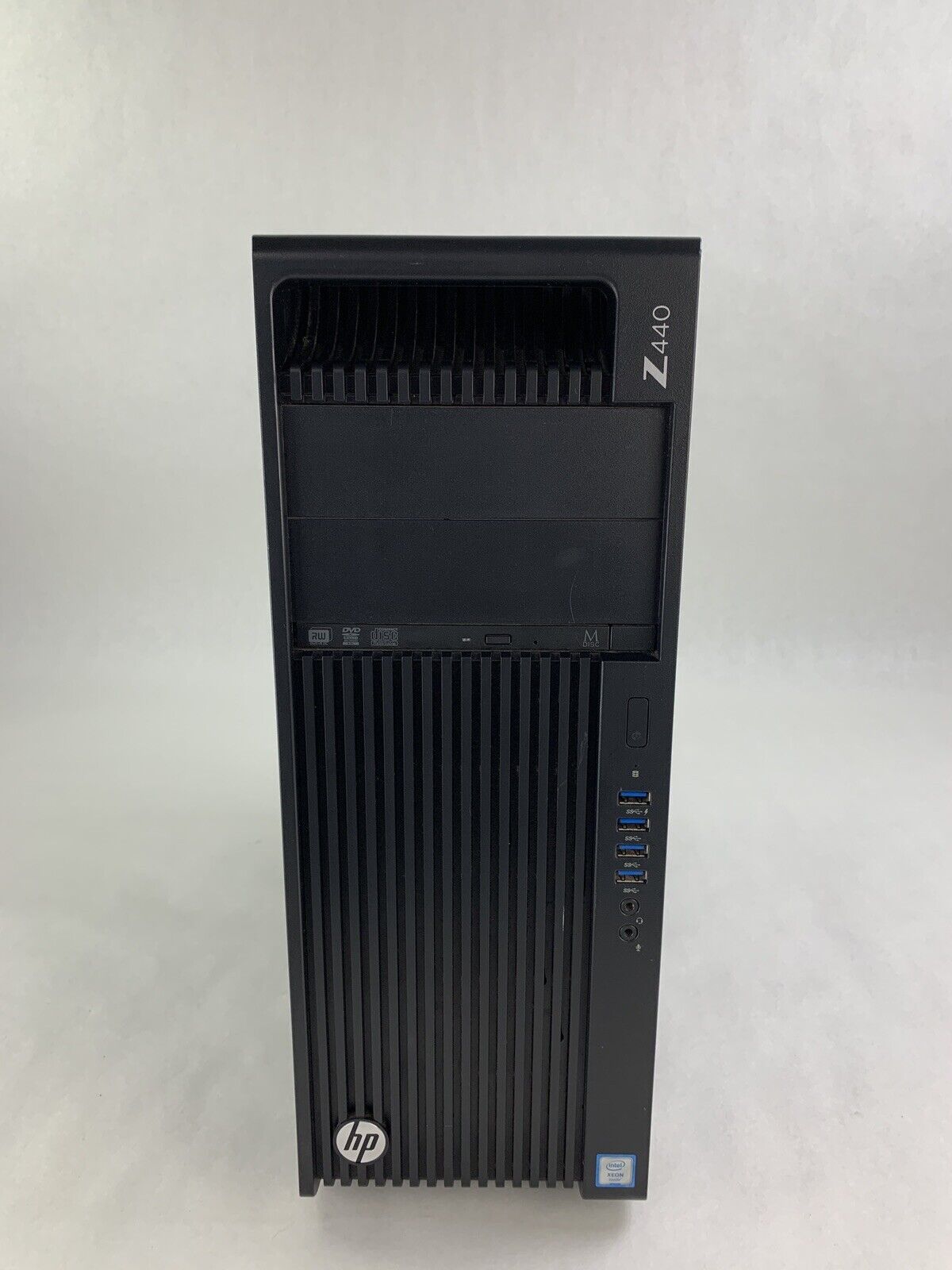 HP Z440 Workstation E5-1650v4 3.6 GHz 16 GB RAM Quandro K5200 No OS No HDD