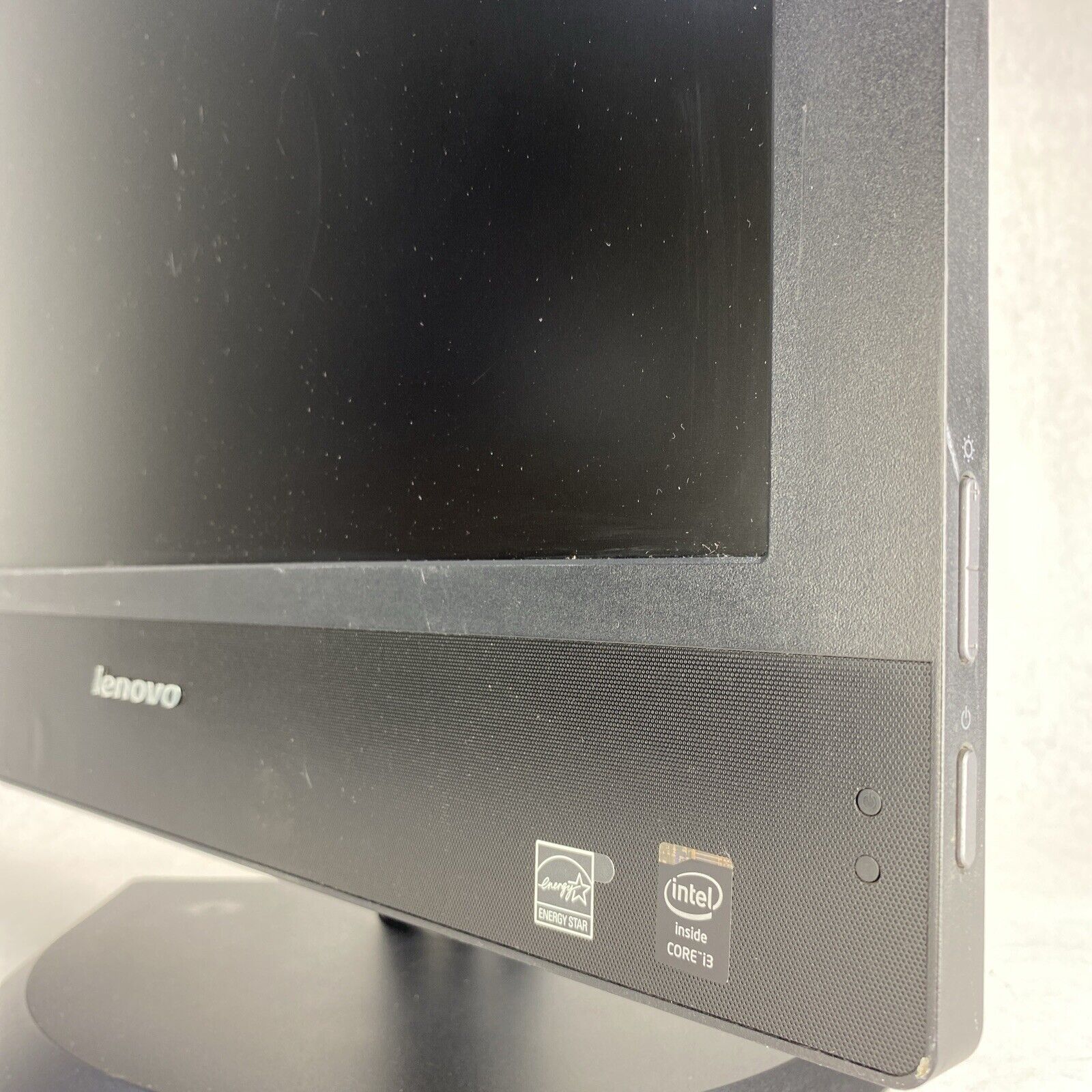 Lenovo ThinkCentre M73z 20" AIO Intel Core i3-4130 3.40GHz 8GB RAM No HDD No OS