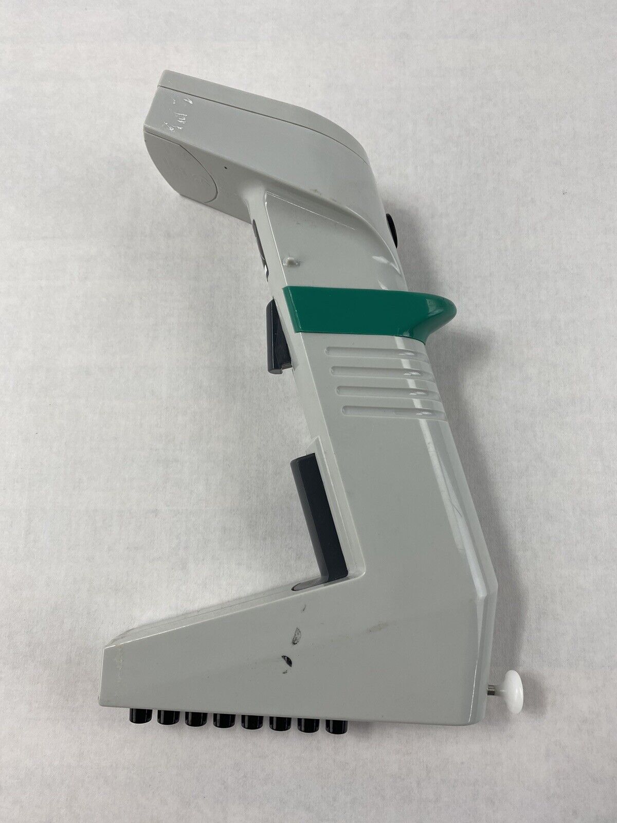 Thermo Scientific Matrix 1250 uL 8-Channel Electronic Pipette