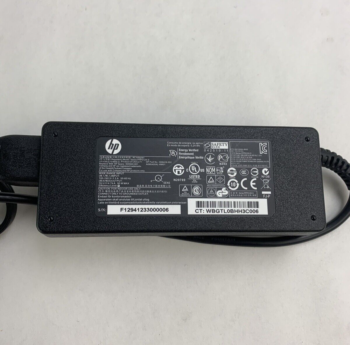 HP PPP012H-S 90W Laptop AC Adapter