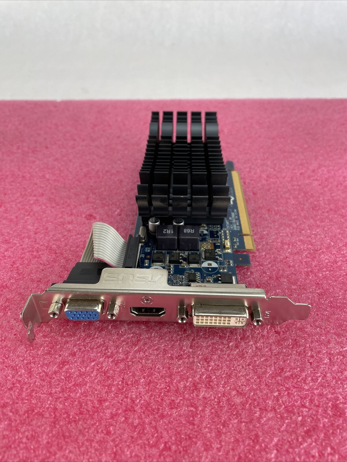 ASUS EN210 Silent/DI/1GD3-V2(LP) PCIe Graphics Card