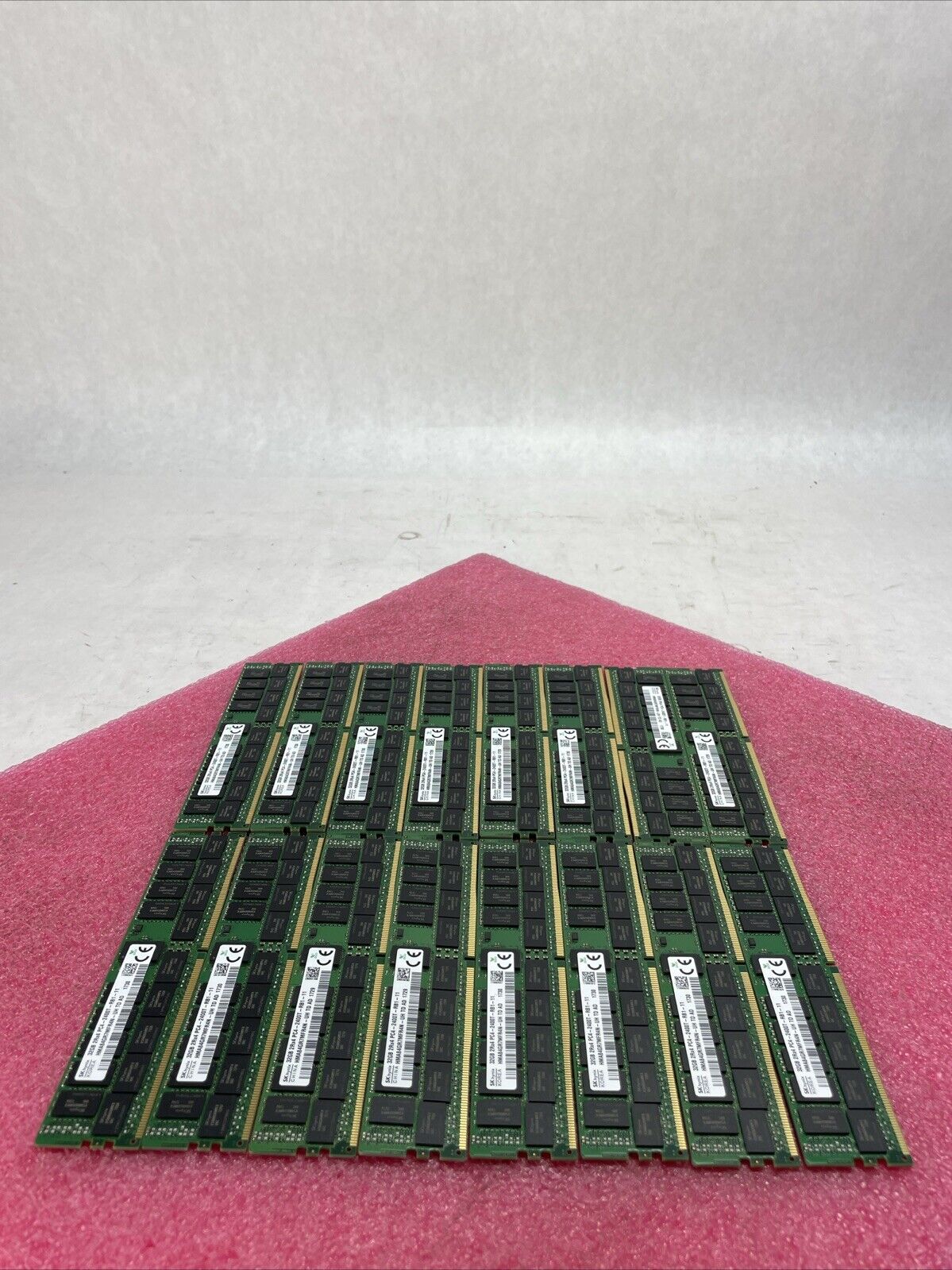 SK Hynix 32GB 2Rx4 PC4-2400T-RB1-11 HMA8GR7MFR4N Lot of 16