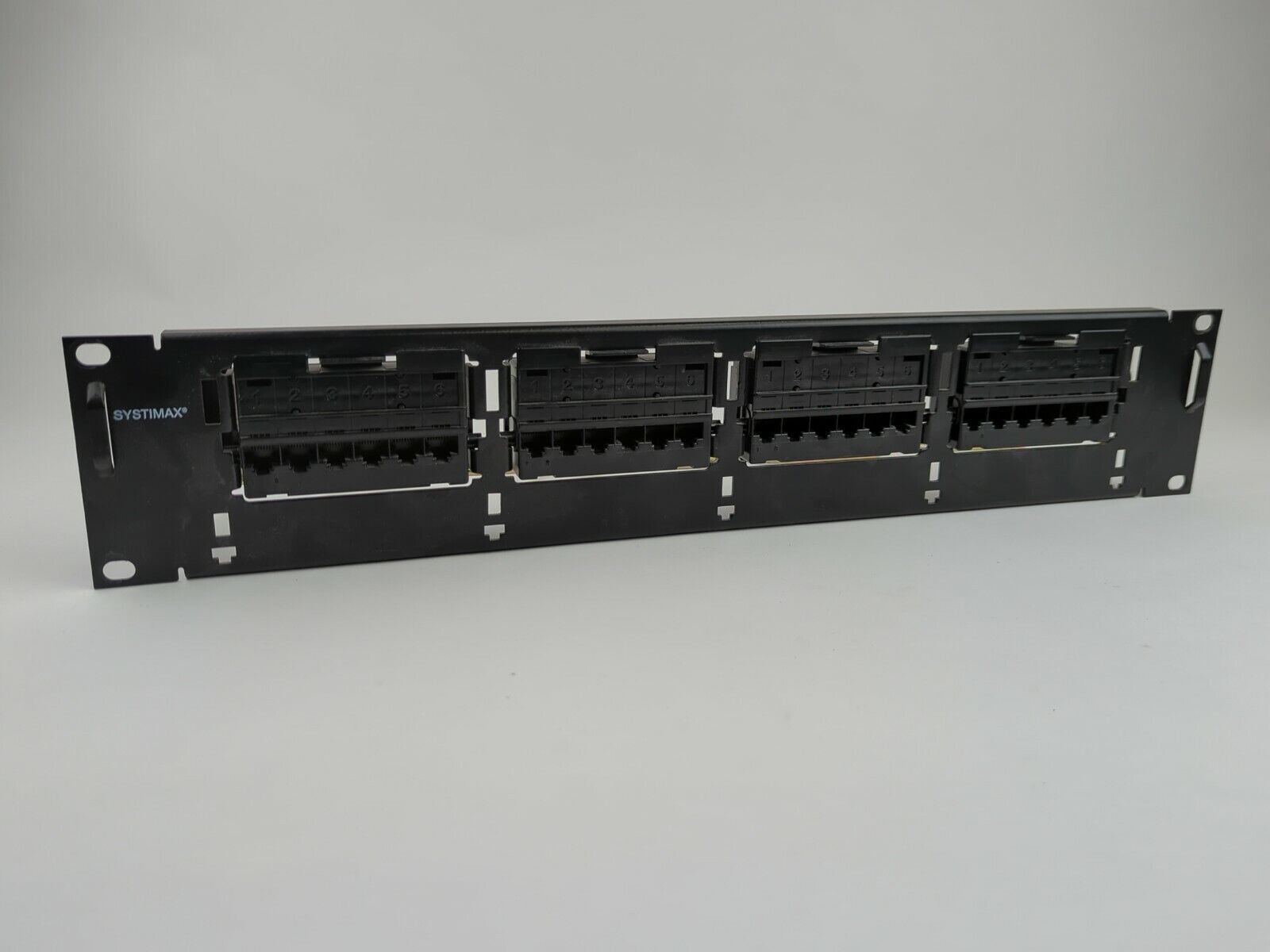 SYSTEMAX 19" Cabinet Rack Pass-Through 24 port RJ45 Patch Panel