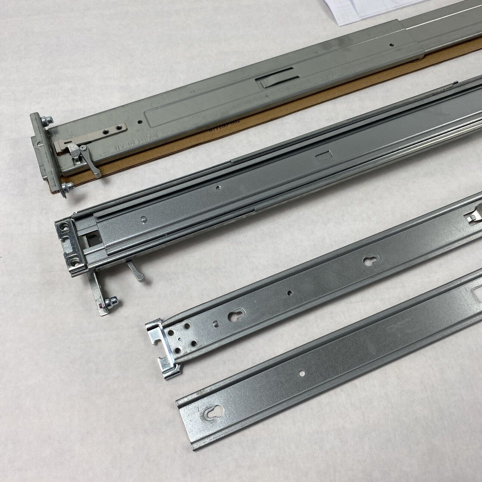 HP 729870-002 Rack Mounting Kit 2U SFF G9 Rails