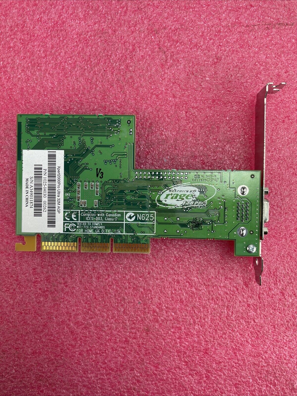 ATI Technology 109-65700-20 AGP 32MB Video Card w/Driver CD