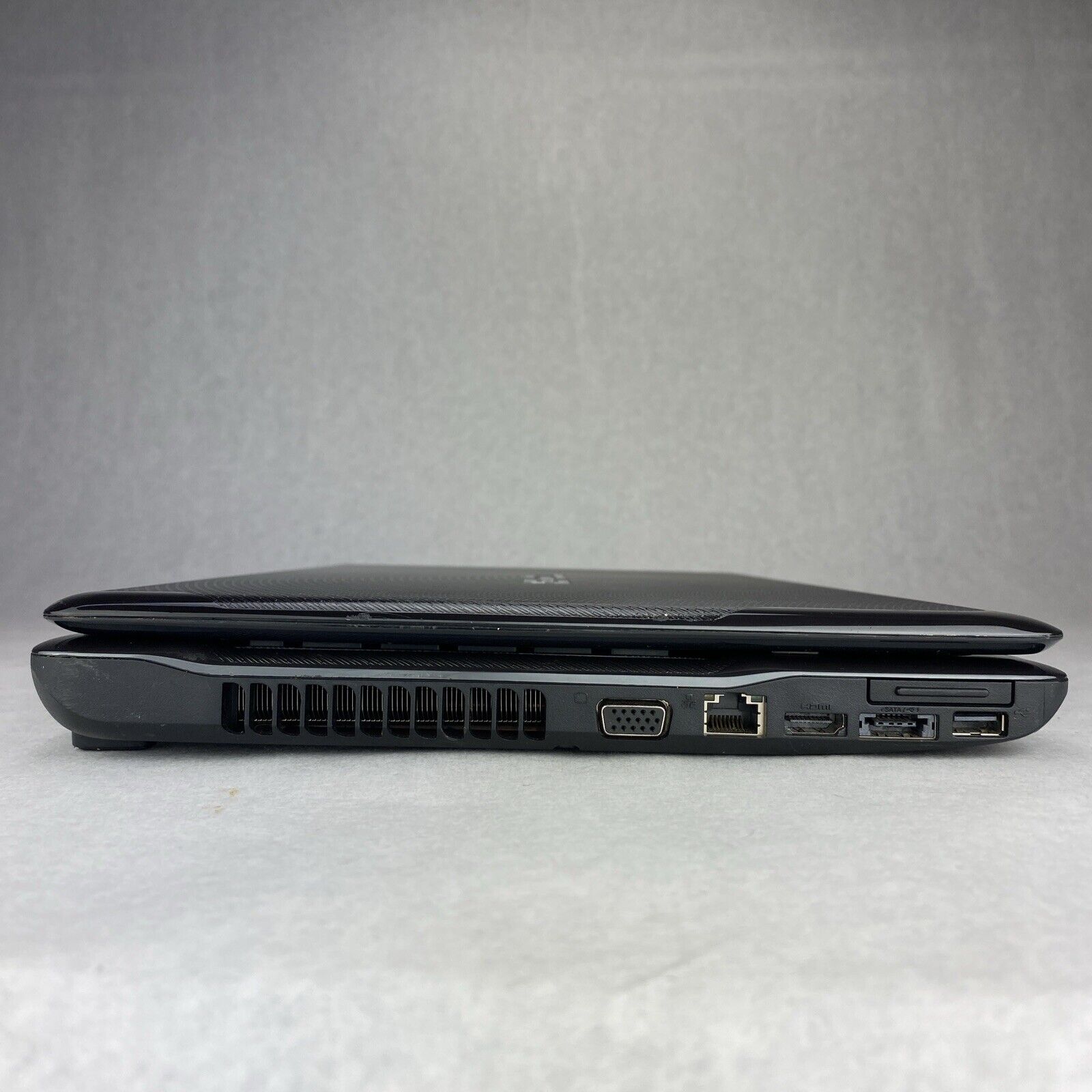 TOSHIBA Satellite A665-6086 15.6" Intel i3-M370 2.4GHz 6GB RAM No Battery HDD OS