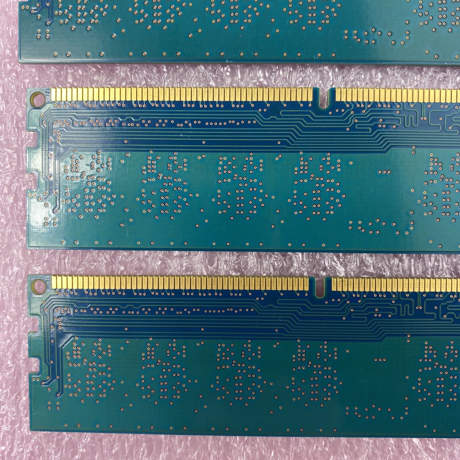 Lot( 4 ) 1GB Hynix HMT112U6BFR8C-G7 1Rx8 PC3-8500U DDR3 non-ECC Desktop RAM