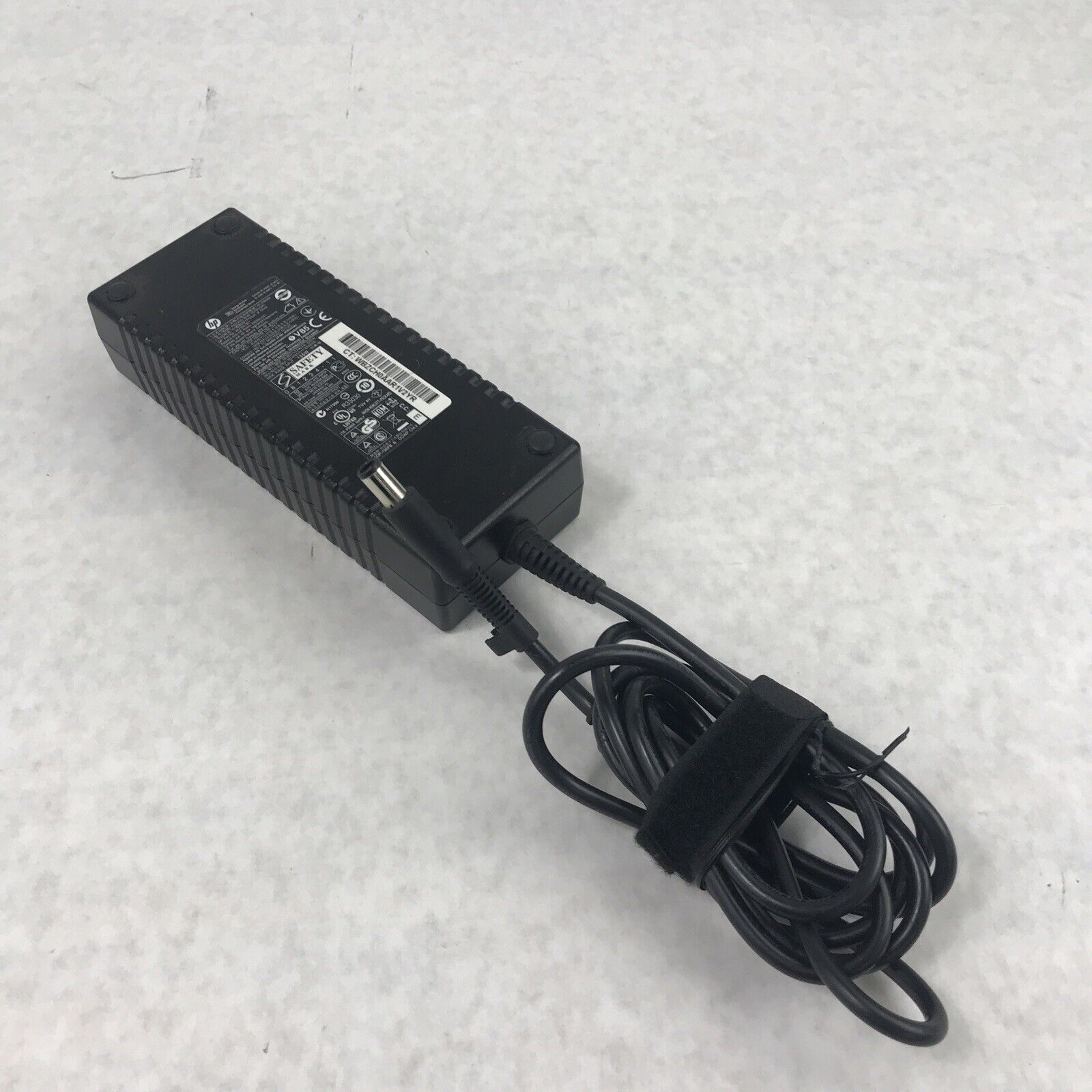 HP HSTNN-LA01-E G1 USDT 135W 19.5V 6.9A AC Power Supply 647982-001 (Lot of 2)