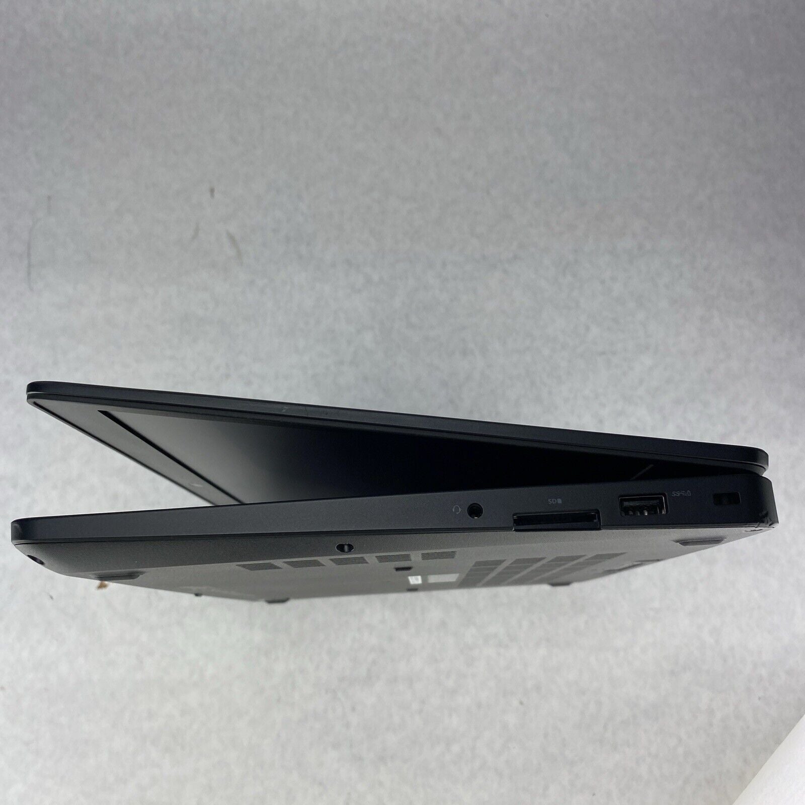 Dell Latitude E5470 14" Intel Core i5-6200U 2.30GHz 4GB RAM No AC No HDD OS