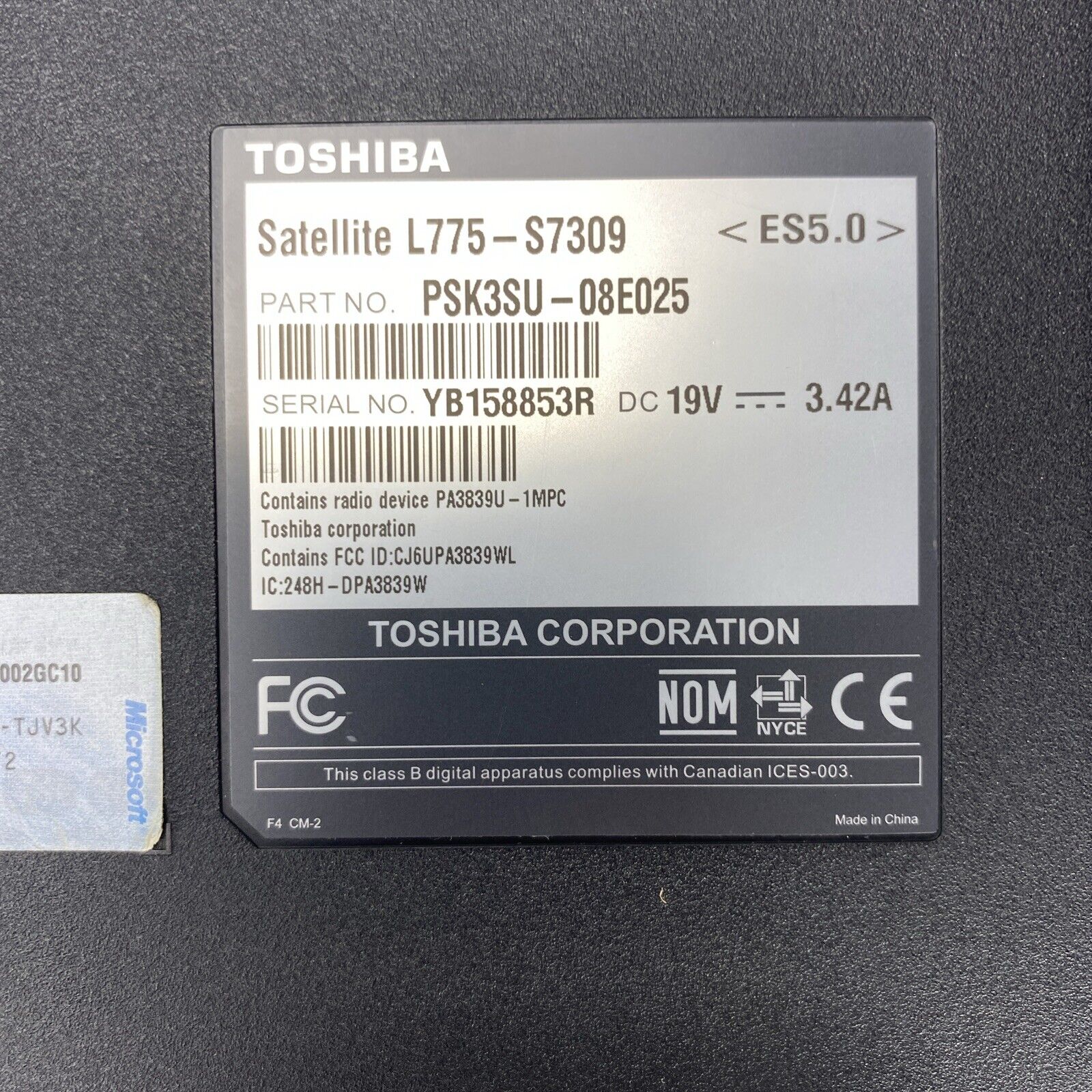 TOSHIBA Satellite L775-S7309 17.3" Intel i3-2330M 2.20GHz 4GB RAM No AC HDD OS