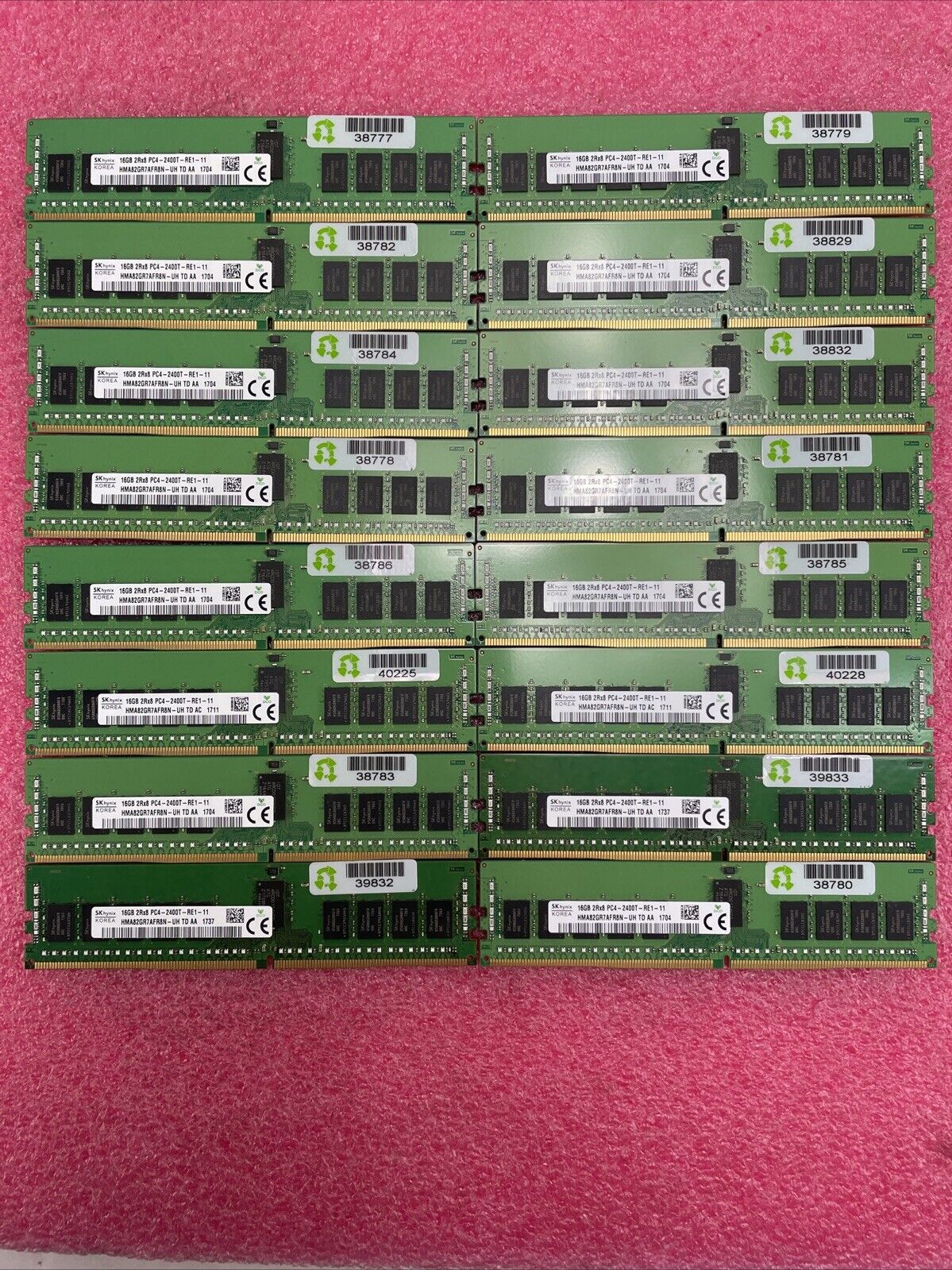 16GB 2Rx8 PC4-2400T-RE1-11 HMA82GR7AFR8N-UH Lot of 16