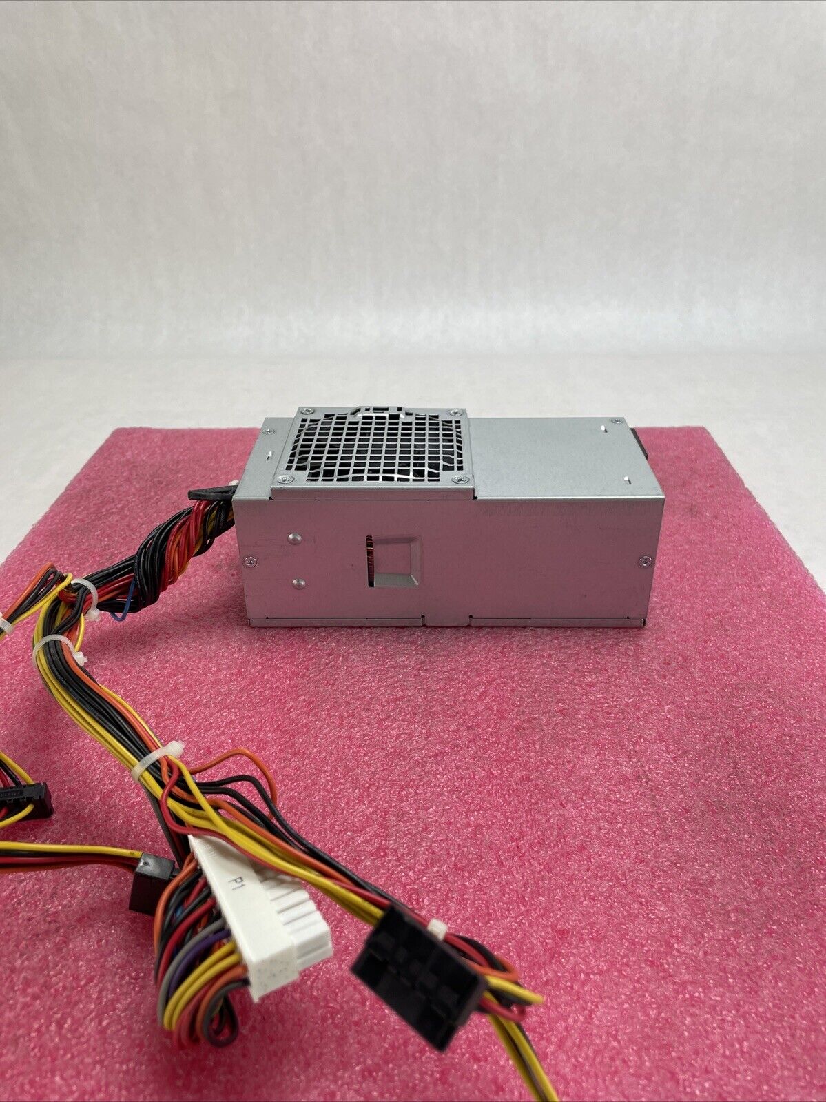 Dell G4V10 Optiplex 3010 / 7010 DT 250W 24-Pin Desktop Power Supply