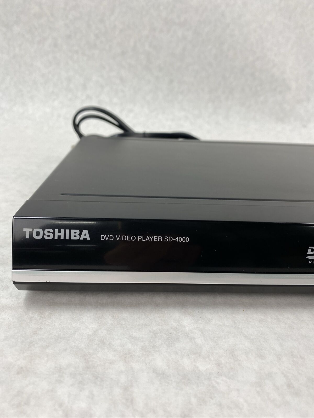 Toshiba SD-4000KU DVD Player Digital Cinema Progressive Black + Remote