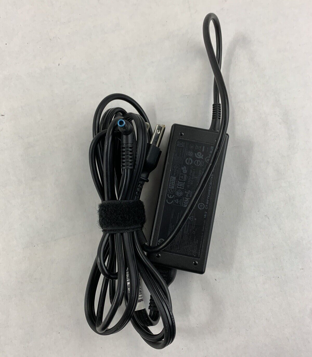 HP 854055-002 AC Power Adapter Charger 65W