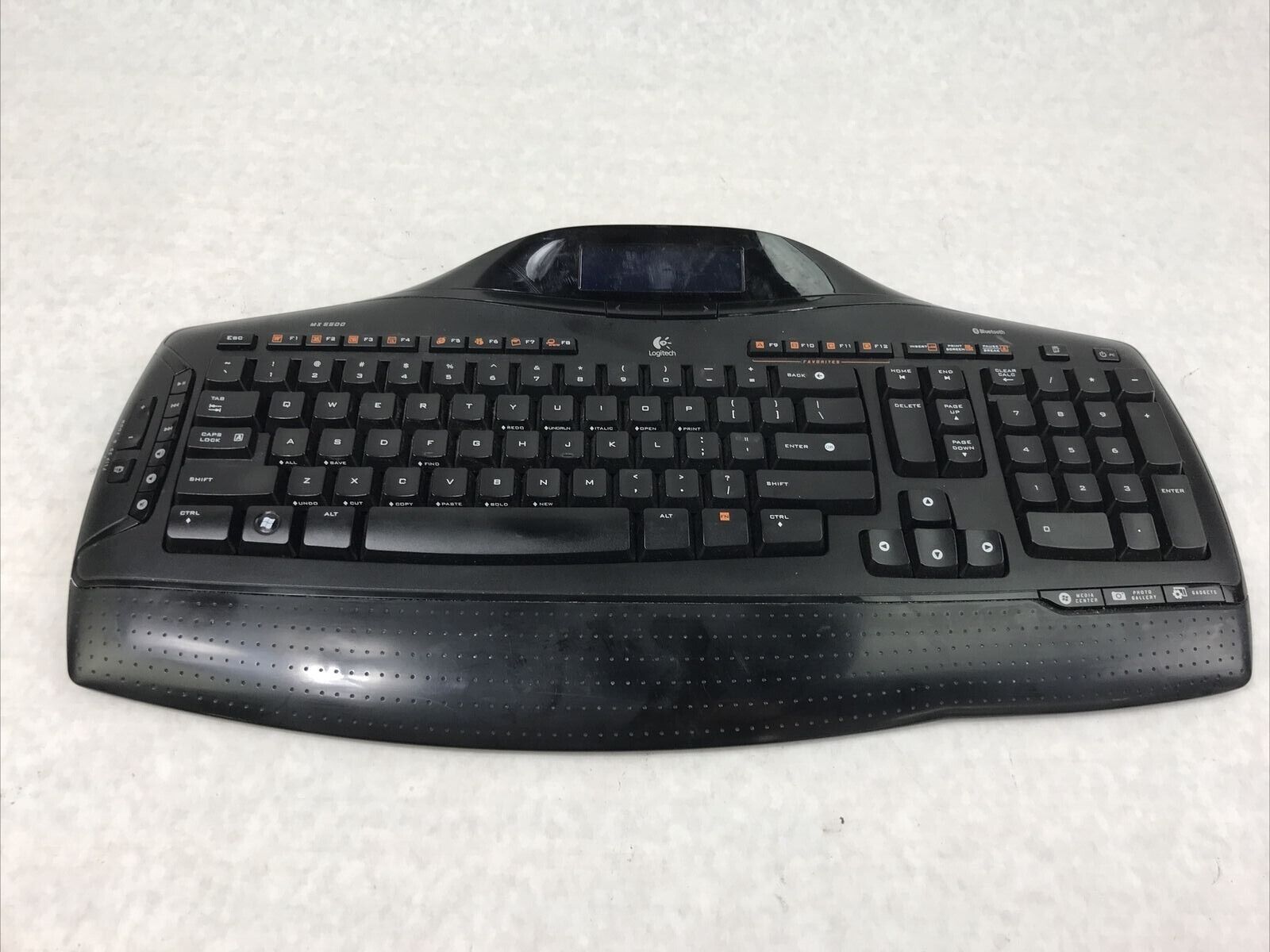 Logitech 820-000814 Y-RBF91 RT7RB2 137820-001 MX 550 BT Wireless Keyboard