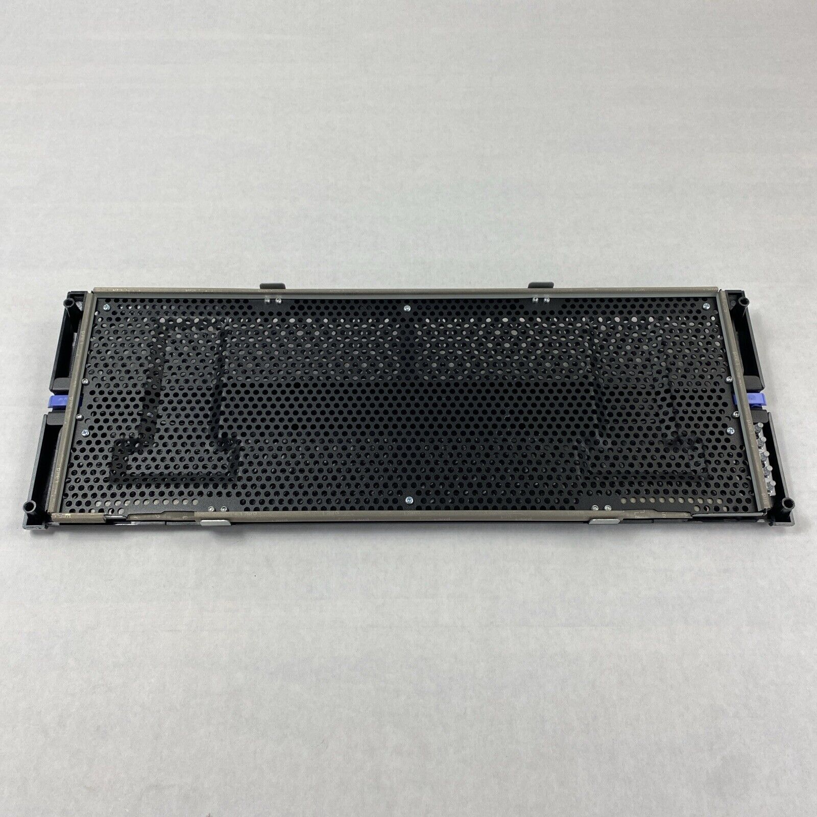 NetApp 4U Front Cover Plate For NetApp E5600 Series