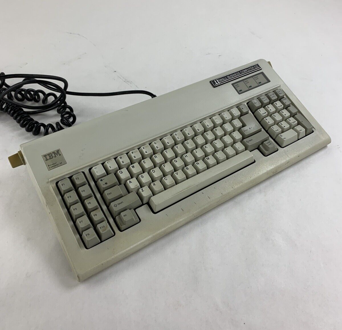 Vintage IBM Personal Computer AT Mechanical Spring Clicky Keyboard Tested