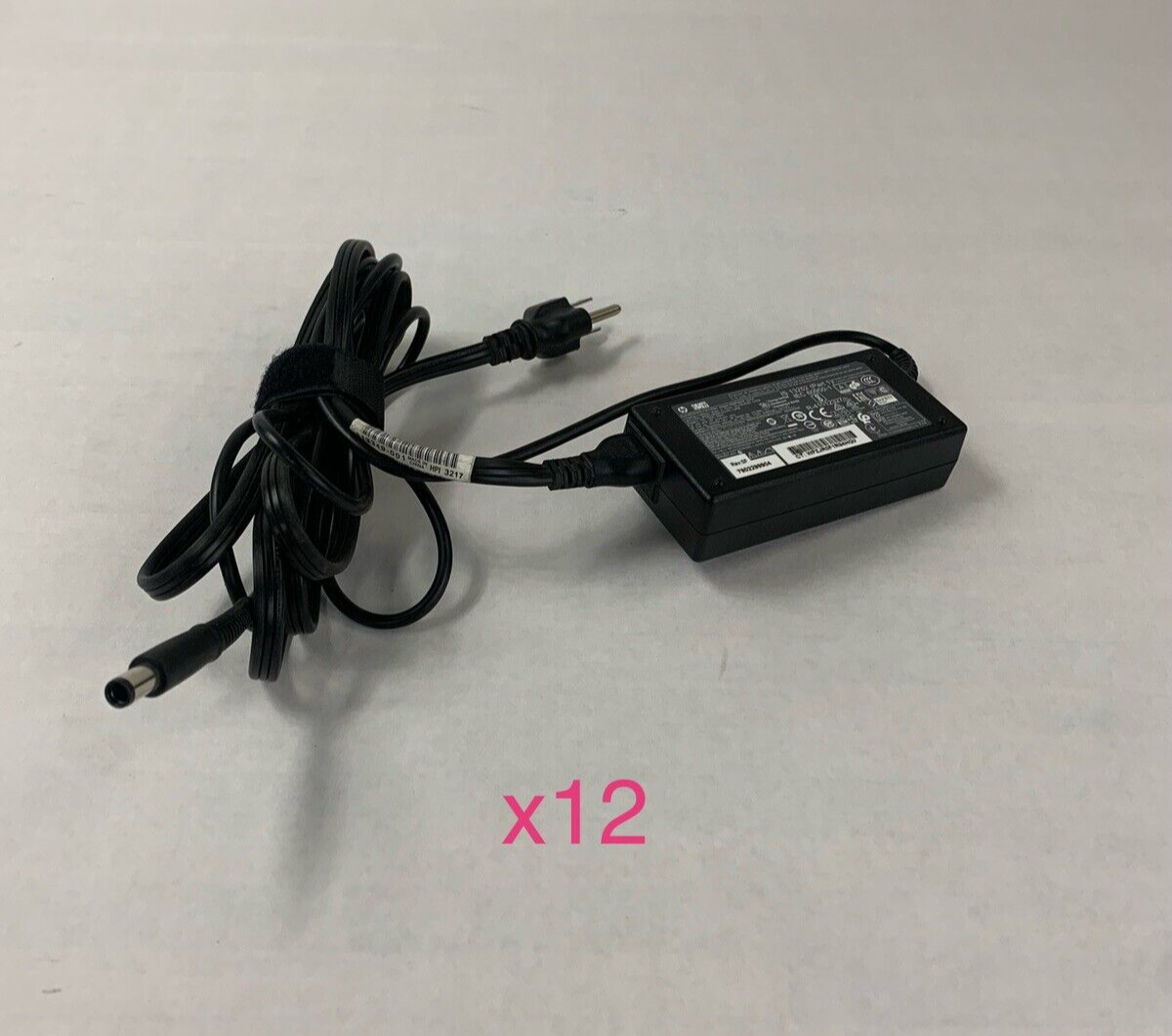 Lot of 12 HP TPC-LA58 65W AC Power Charger Adapter