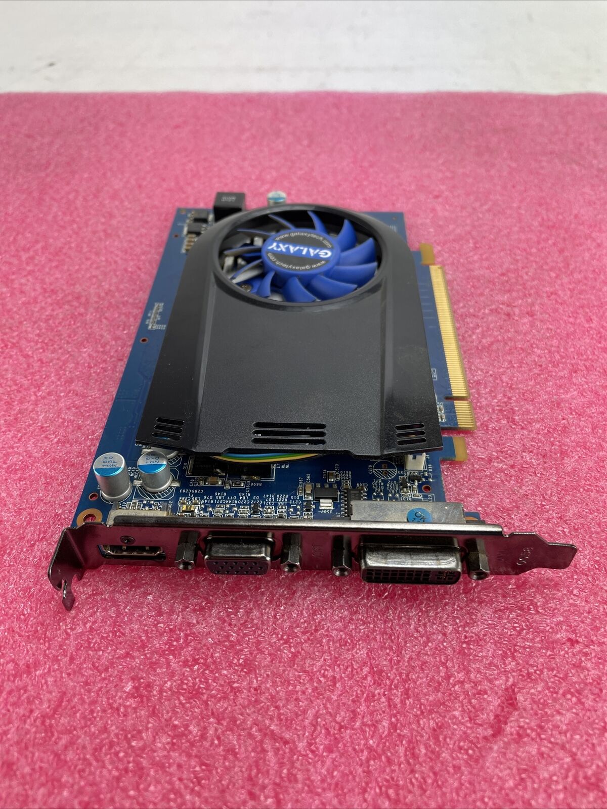 Galaxy Nvidia GeForce GT220 1GB DDR2 128Bit PCIe Graphics Card