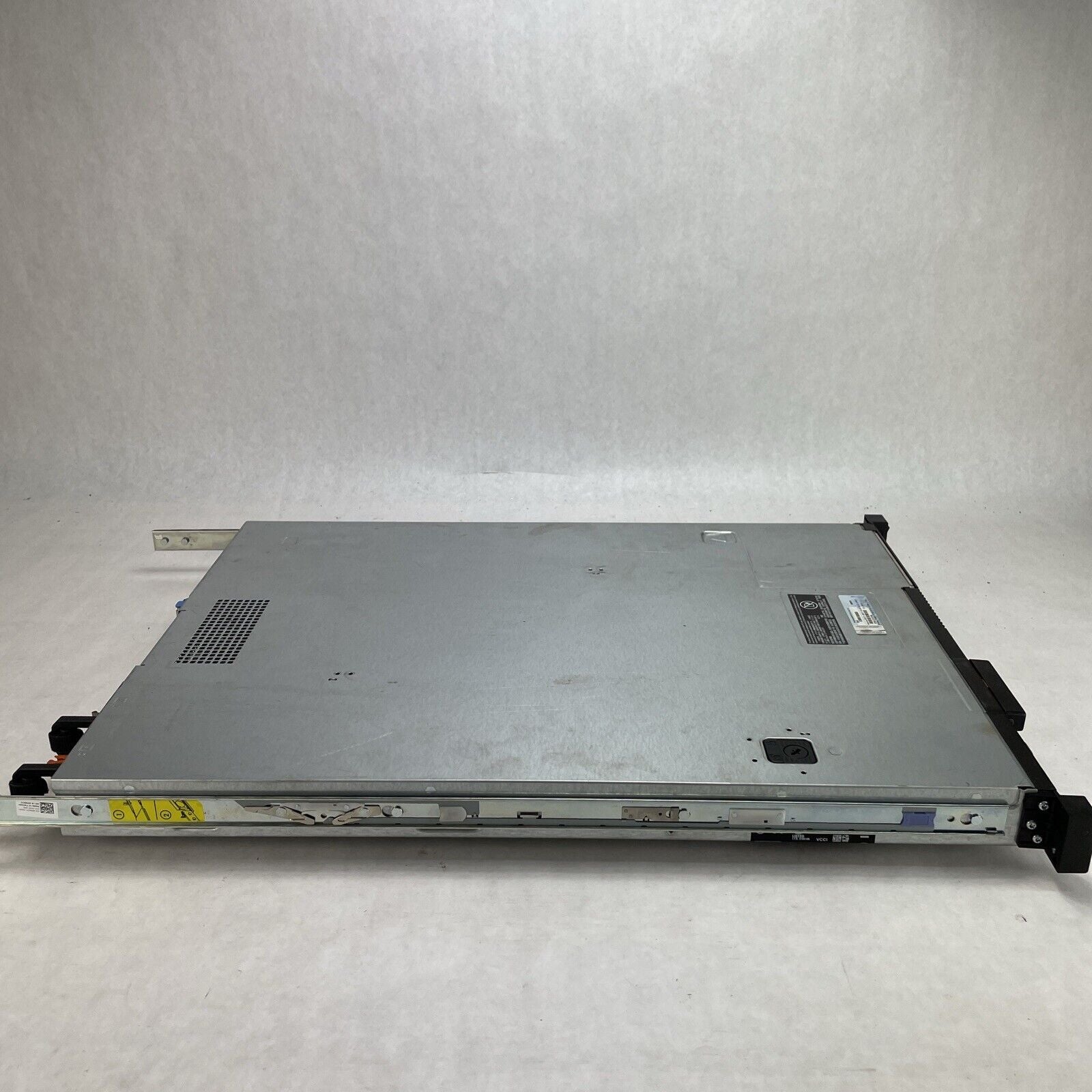 Dell Poweredge R410 Server 2x Xeon E5606 2.13GHz 16GB RAM No HDD No OS