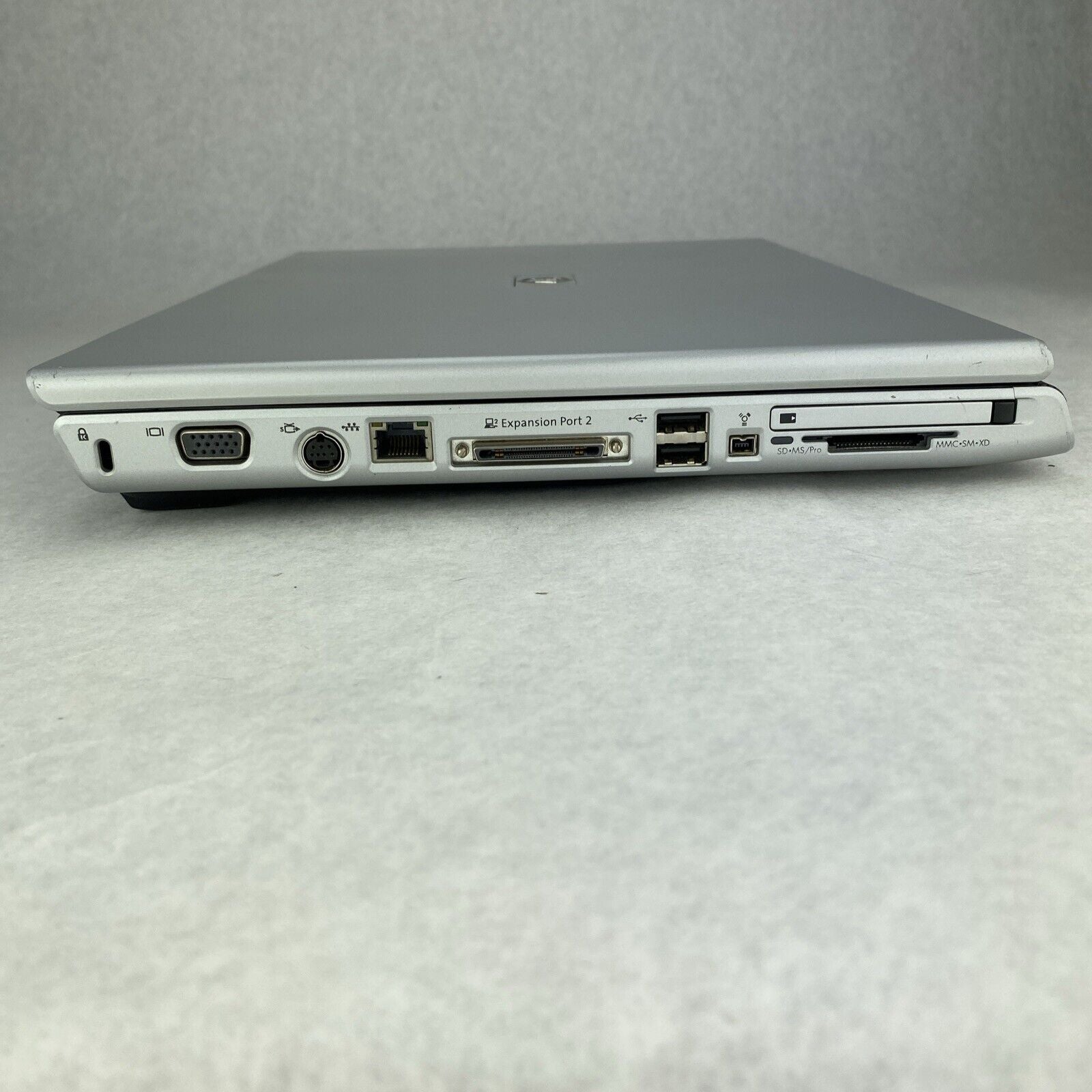 Vintage HP Pavilion dv5000 15.4" AMD Turion 64 1.80GHz 1GB RAM No AC HDD OS