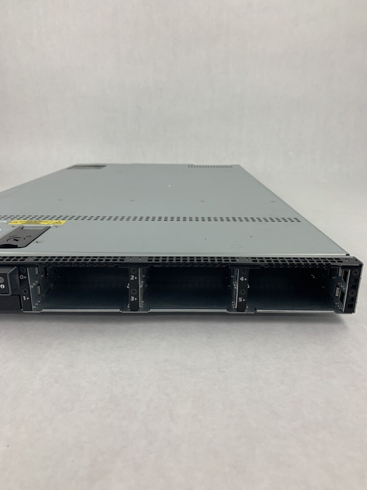 Dell PowerEdge R610 Unisys Intel Xeon E5640 2.67 GHz 24 GB RAM No HDD No OS