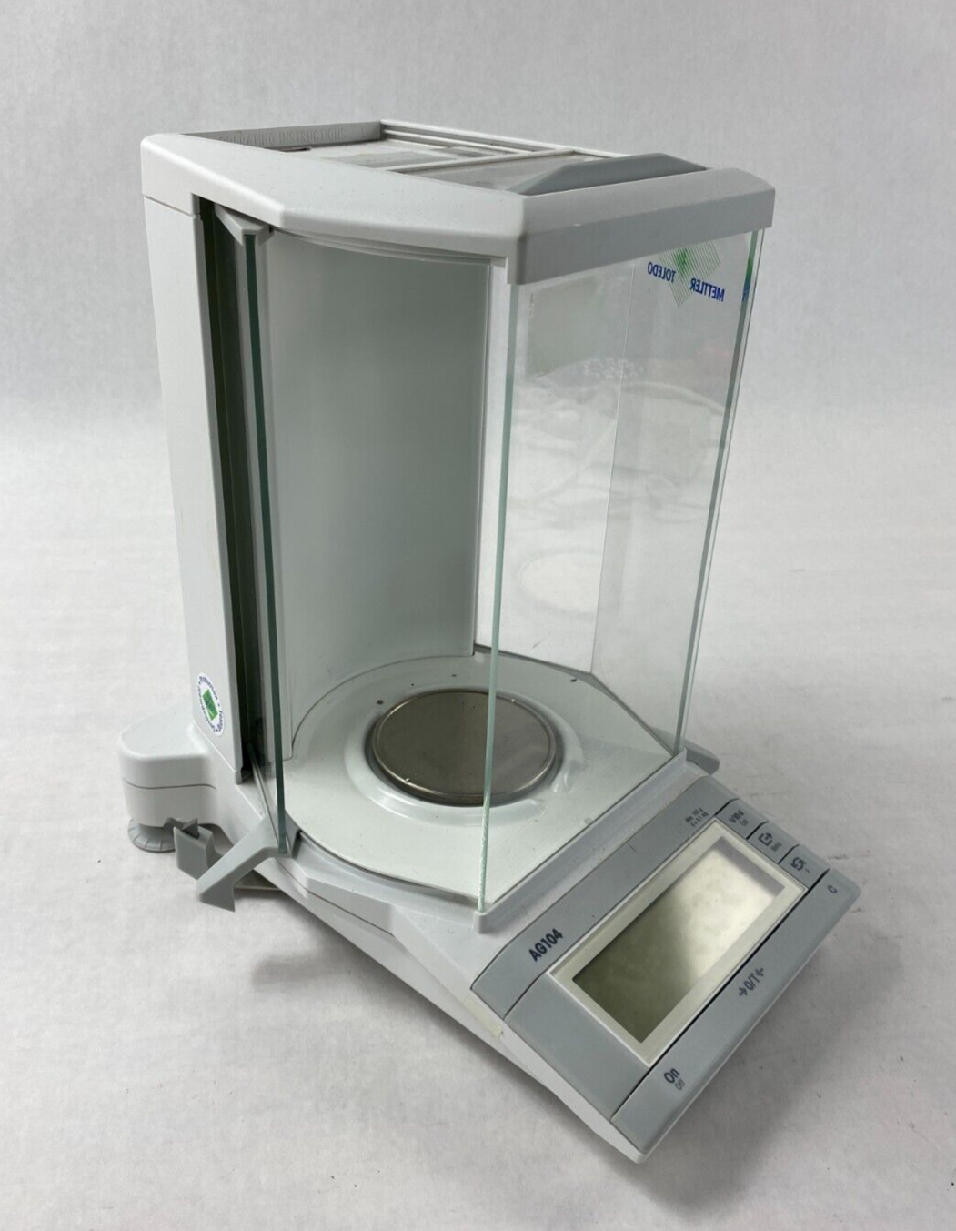 Mettler Toledo AG 104 Analytical Balance Scale - Blinks 0