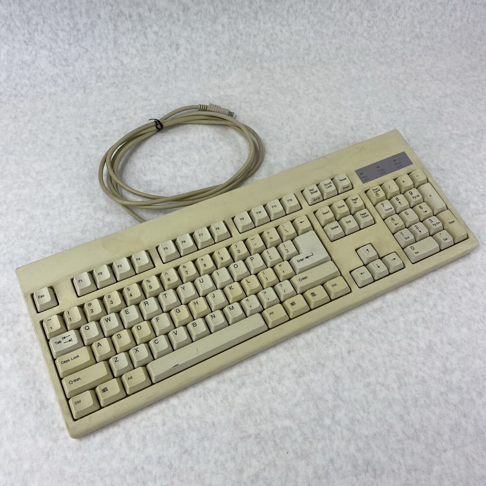 Solidtek ACK-295 Standard PS/2 Keyboard