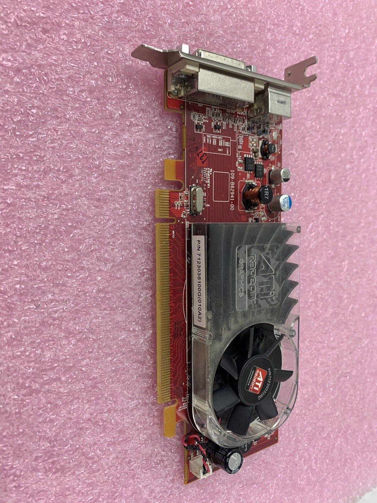 Mix of 4 Untested ATI Radeon 256MB DMS-59 S-Video PCIe16 GPUs