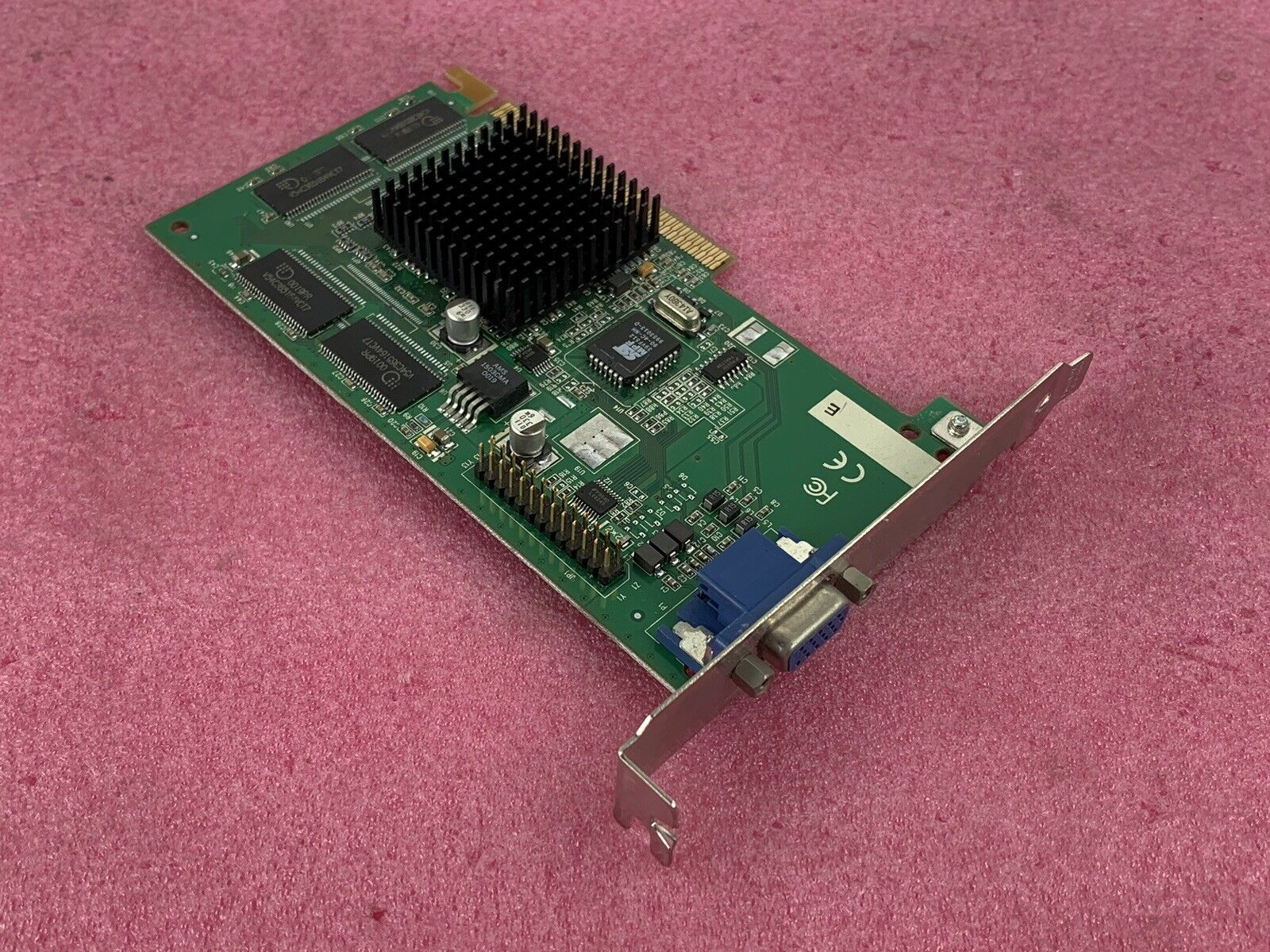 Dell 73RGY Dell 32MB nVIDIA M64 AGP Video Card