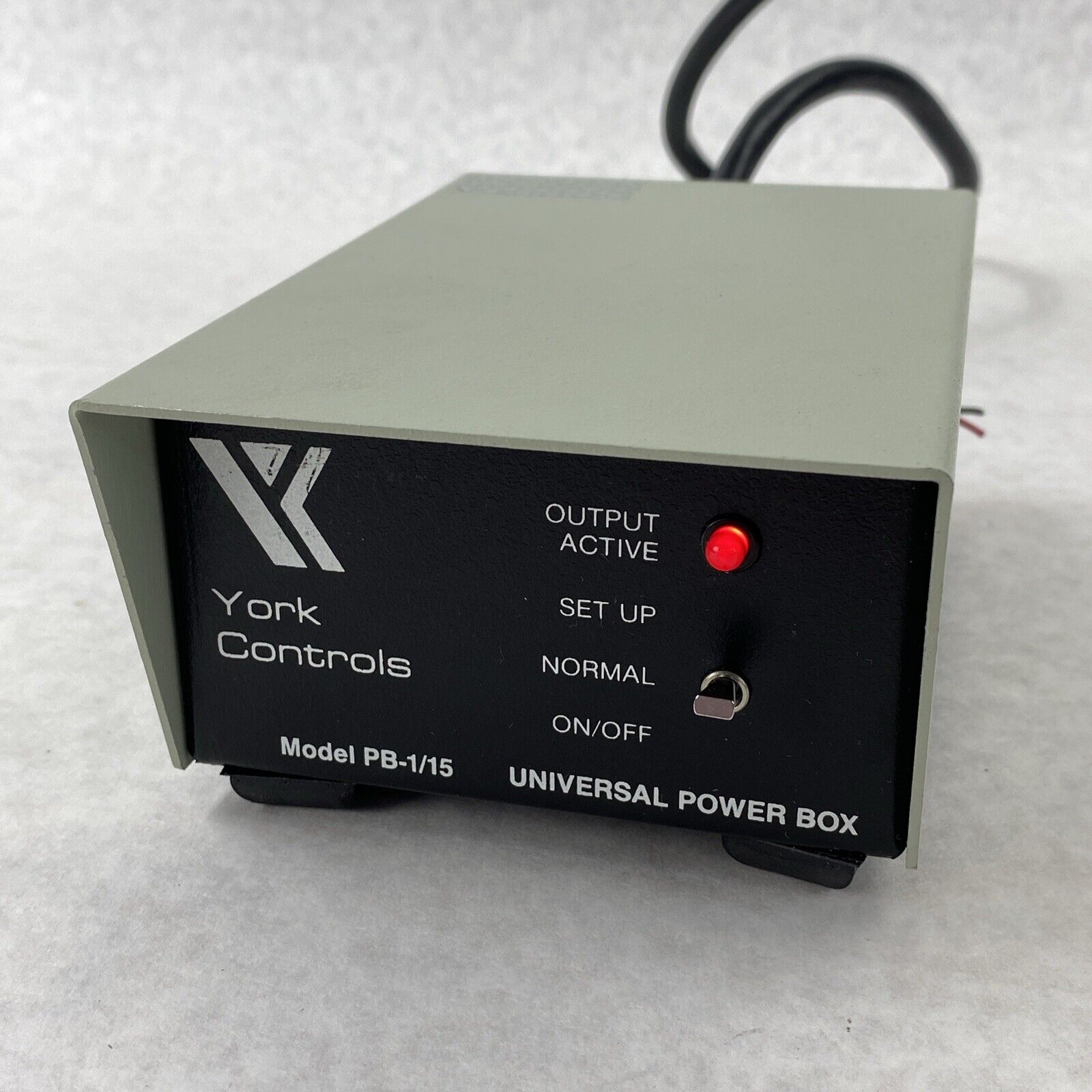 York Controls PB-1/15 Universal Power Box 120VAC 50/60 Hz 10A