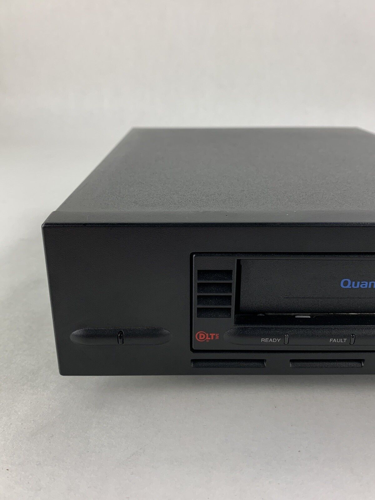 Quantum Tape Drive DLT-VS160 VS160e 160 GB BH2BA-EY Power Tested & Loads Tapes