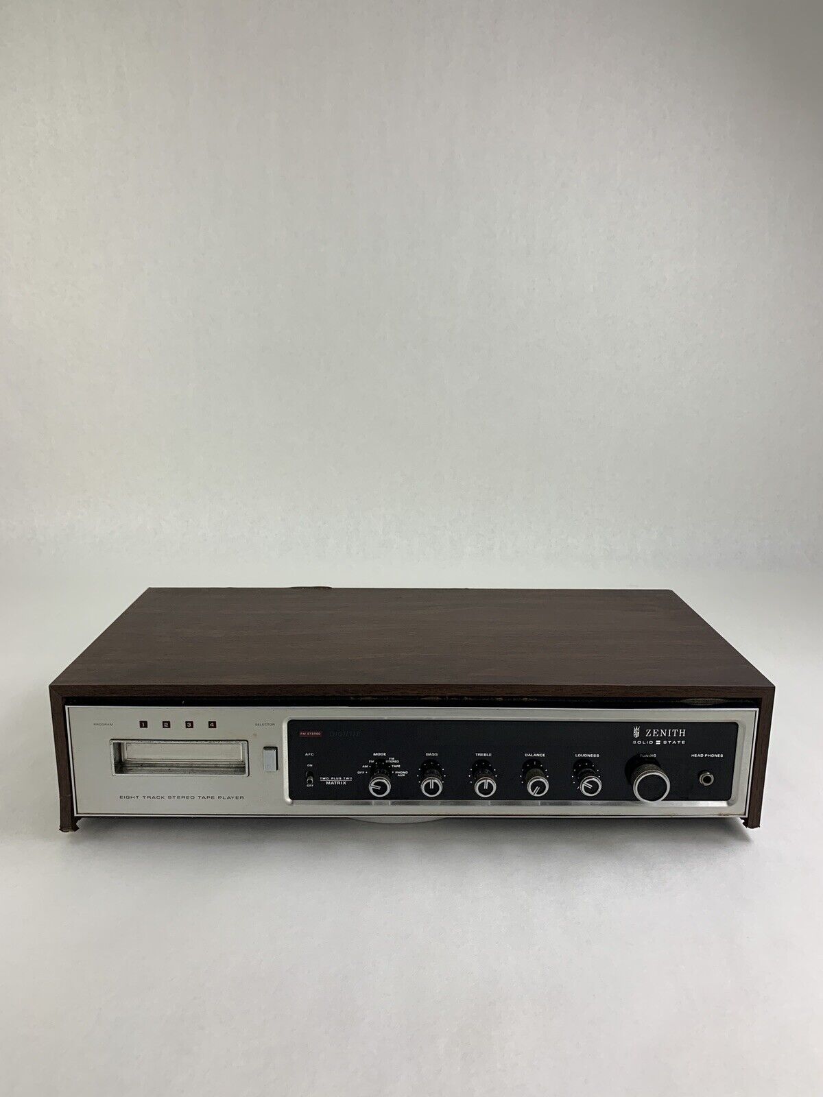 Zenith F680W Stereo 8 Eight Track Player Digilite Receiver For Parts and Repair