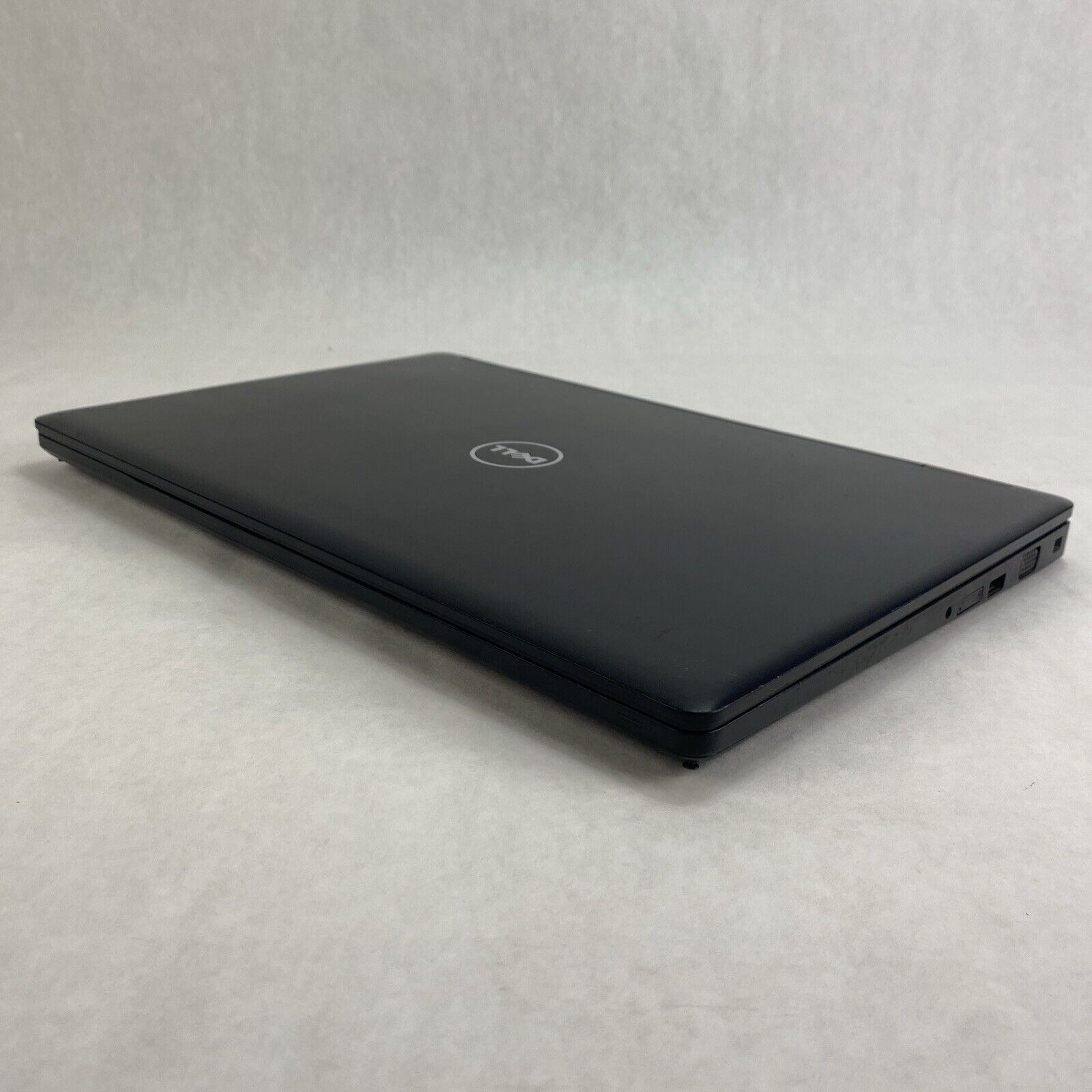 Dell Latitude 5580 Core i5-7300U 2.6GHz 8GB RAM 15.6" No Battery No HDD No OS