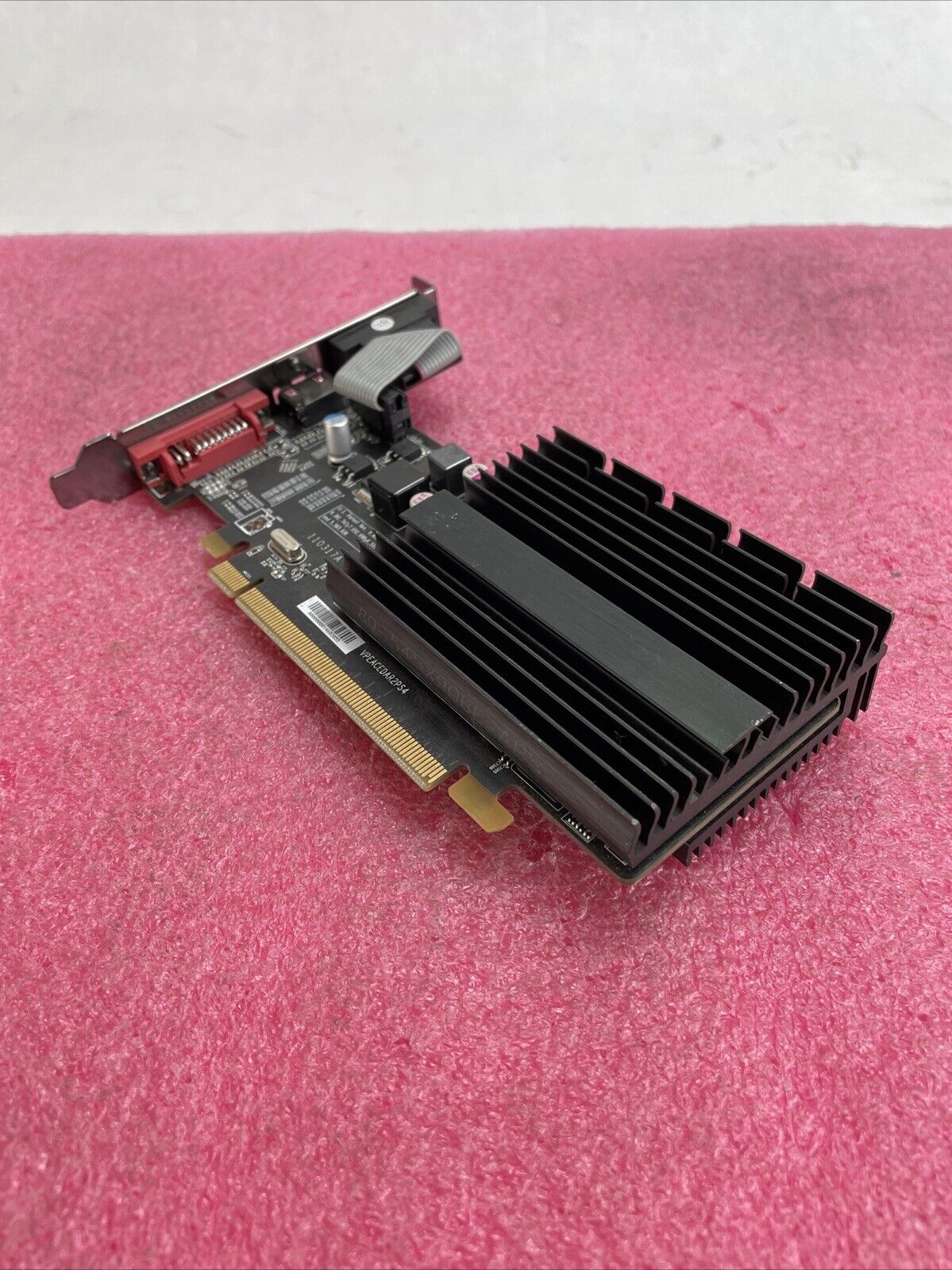 XFX One ATI Radeon HD5450 1GB DDR3 PCIe Graphics Card