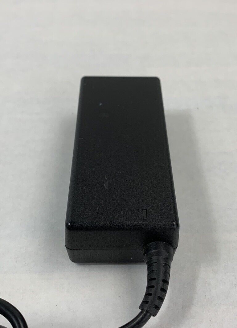 Dell LA65NS2-01 19.5V 3.34A AC Adapter