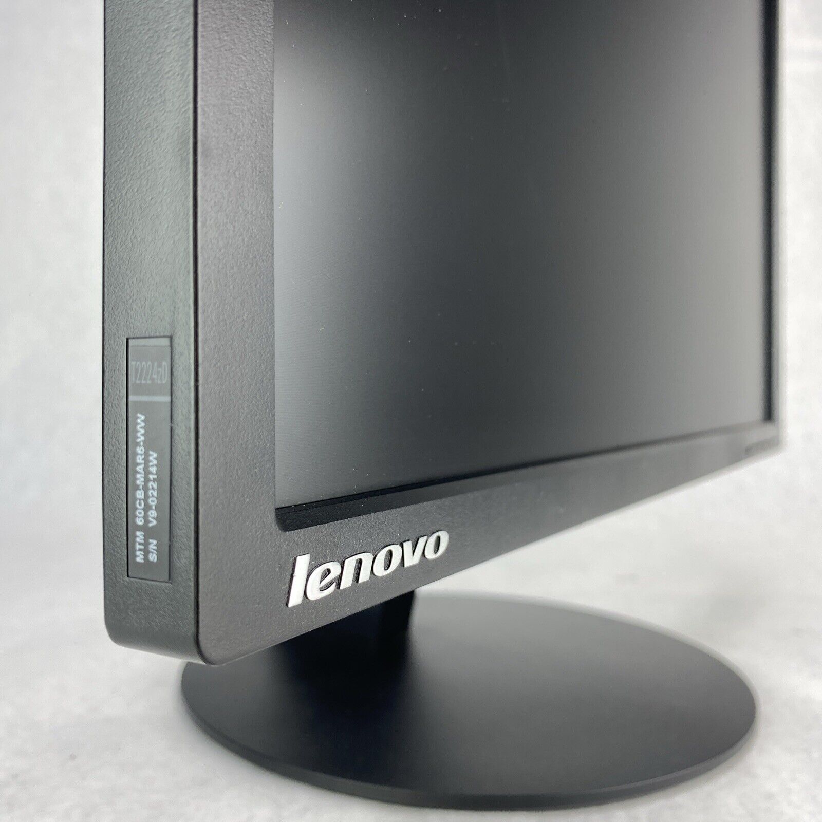 Lenovo ThinkVision T2224zD 22" 1920x1080 LED Monitor With Stand and Power Cord