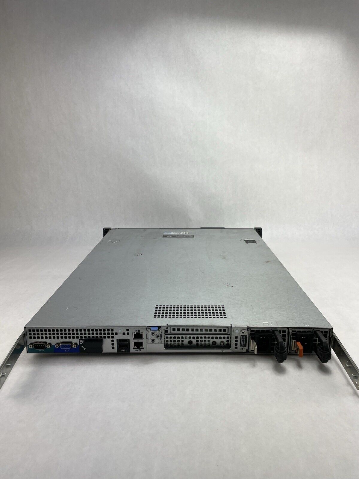 Dell Poweredge R410 Server 2x Intel Xeon E5606 2.13GHz 8GB RAM No HDD No OS