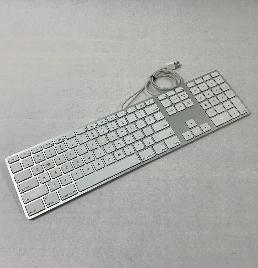 Apple A1234 USB Wired Aluminum Keyboard and Apple A1152 Wired Mighty Mouse