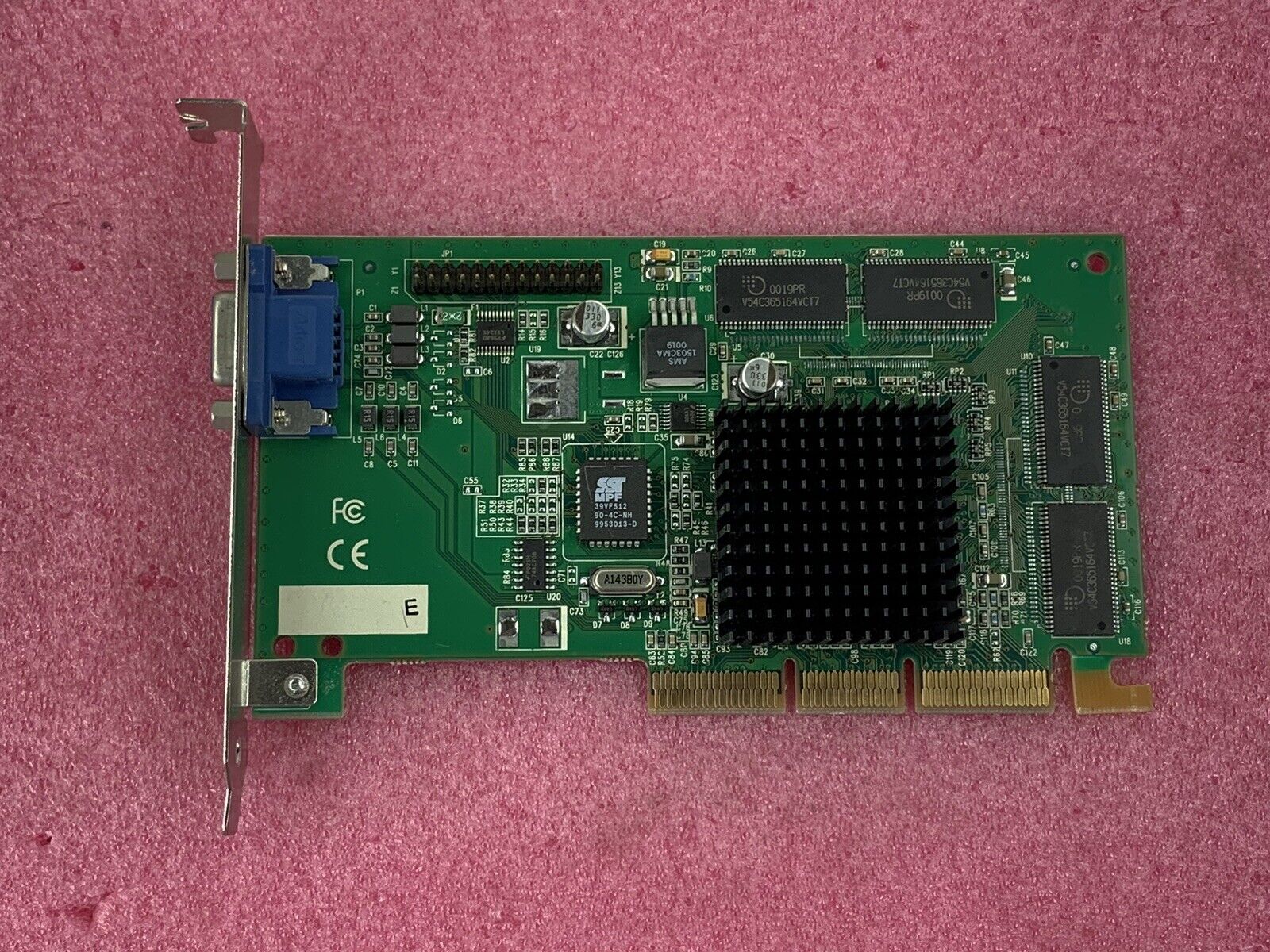 Dell 73RGY Dell 32MB nVIDIA M64 AGP Video Card