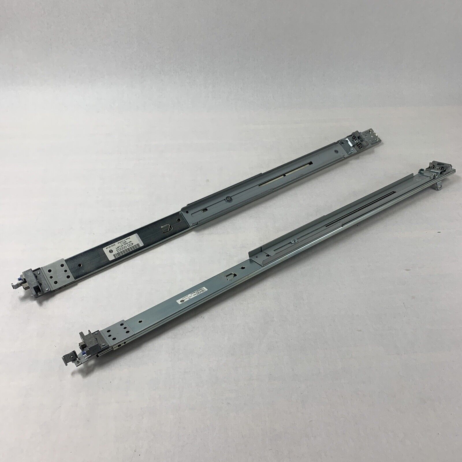 IBM X3650 M2 M3 Server Rack Mount Rails 46C4161 Left & Right