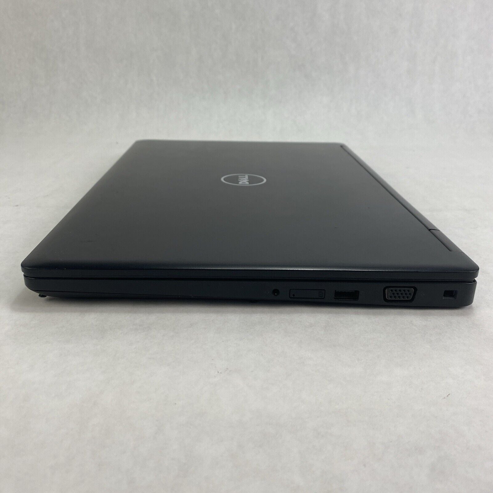 Dell Latitude 5580 Core i5-7300U 2.6GHz 8GB RAM 15.6" No Battery No HDD No OS