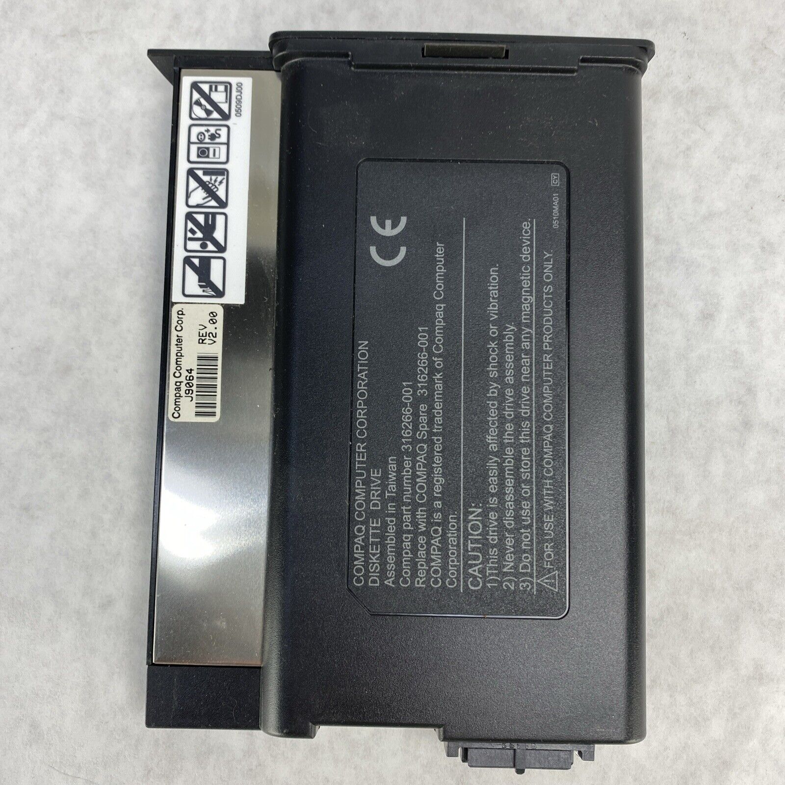 Compaq 316266-001 Genuine Floppy Drive 1.44MB For Armada and Prosignia Laptop