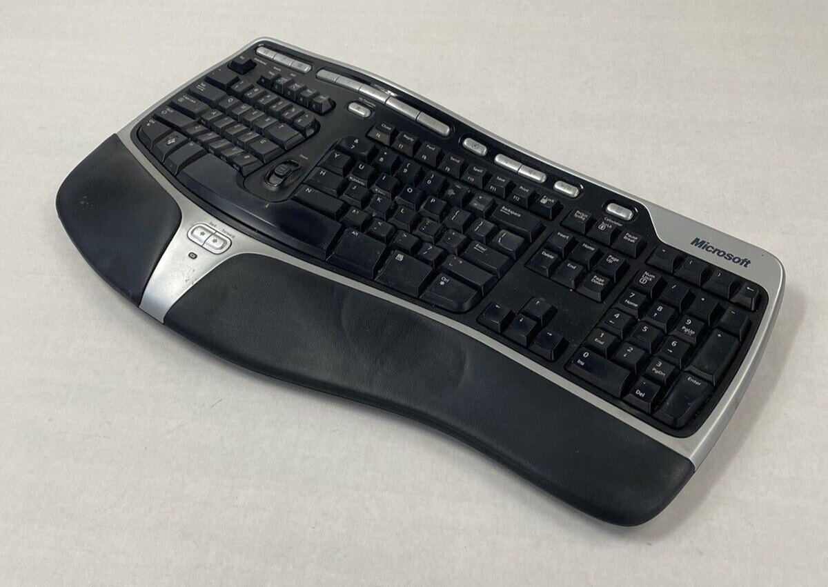 Microsoft Natural Ergonomic Keyboard 7000 Model 1118 No USB Dongle Power Tested